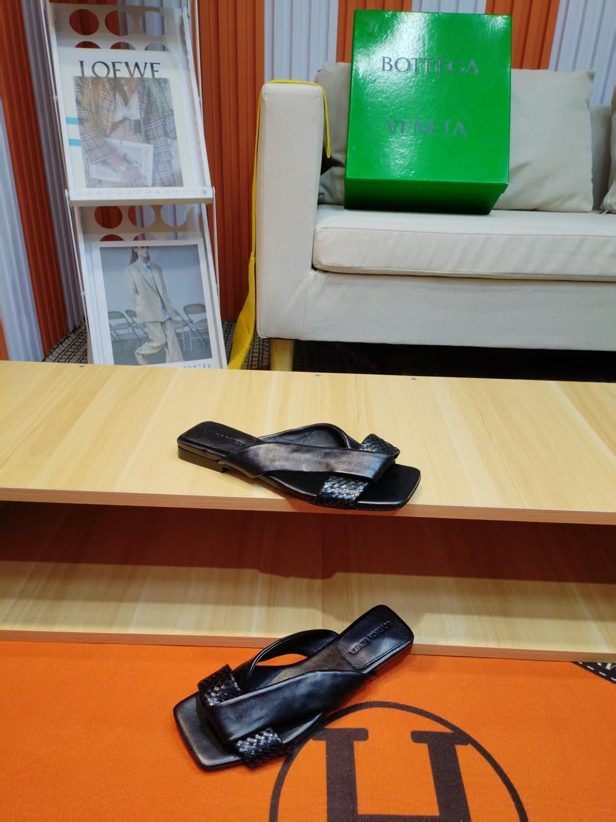 BV Riva Sandals Flat Woven Black Leather 139883