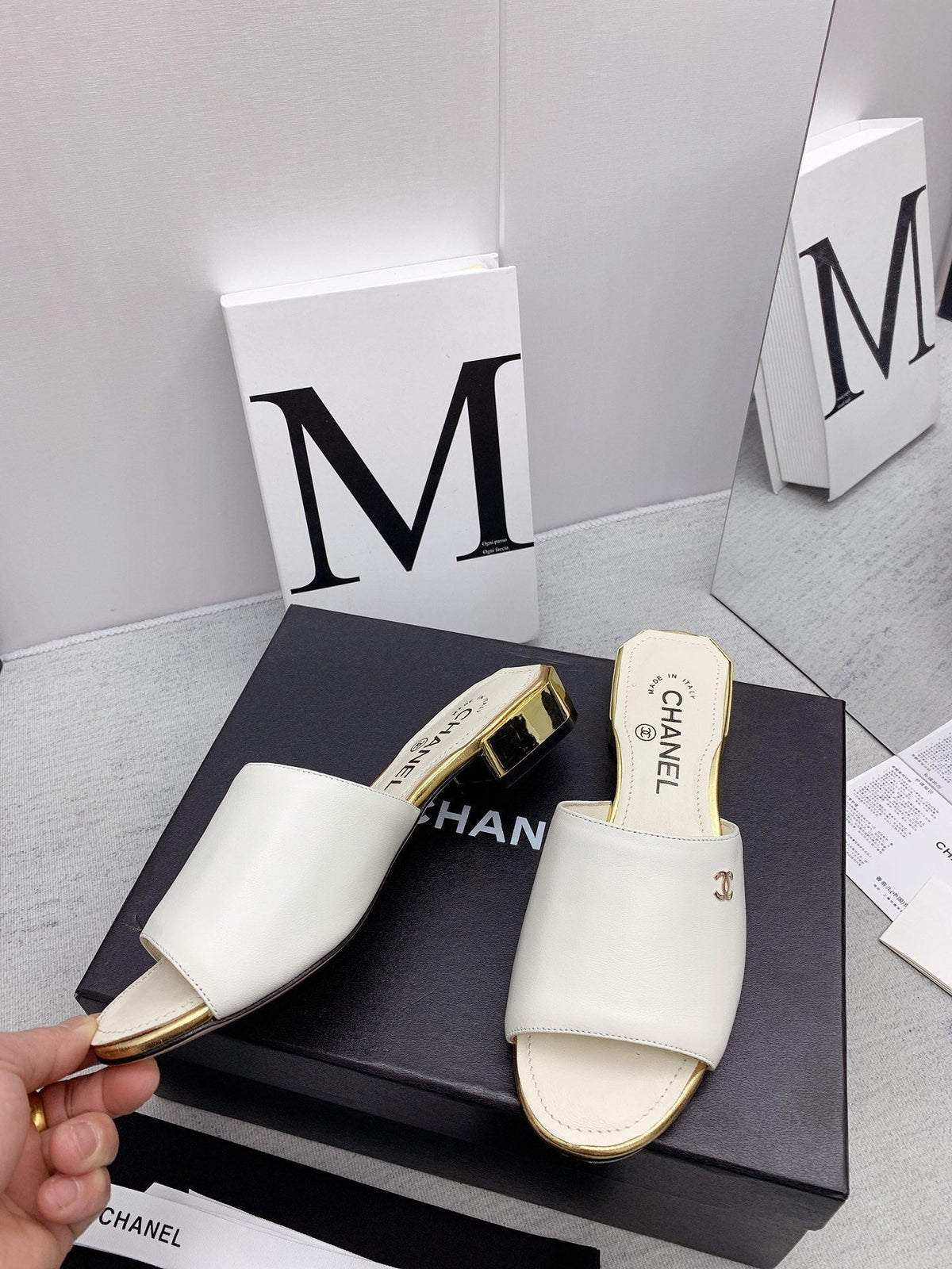 CC 26FW Slide Sandals Gold Trim Logo Leather 161722