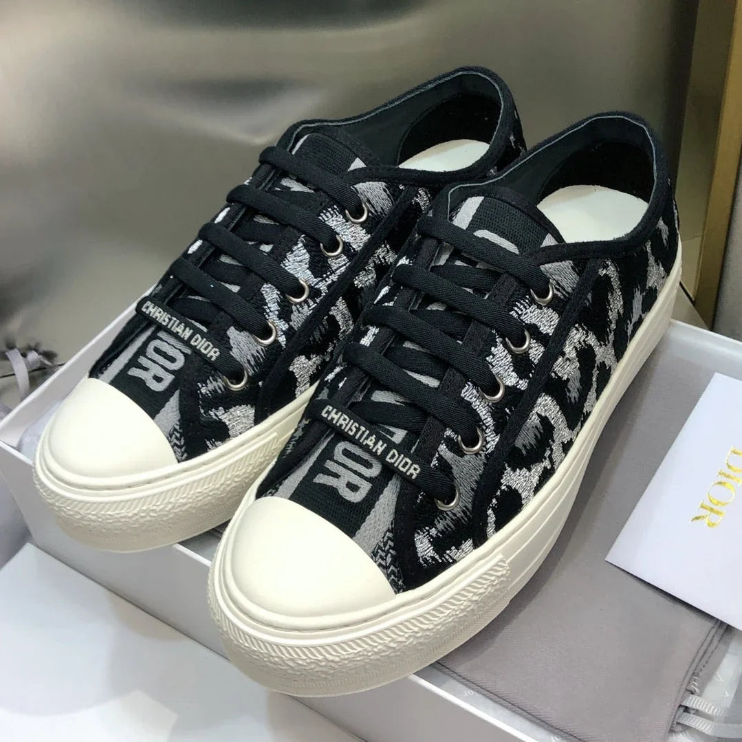 Dior 2026 Walk'n'Dior Sneakers Canvas Lace 966616