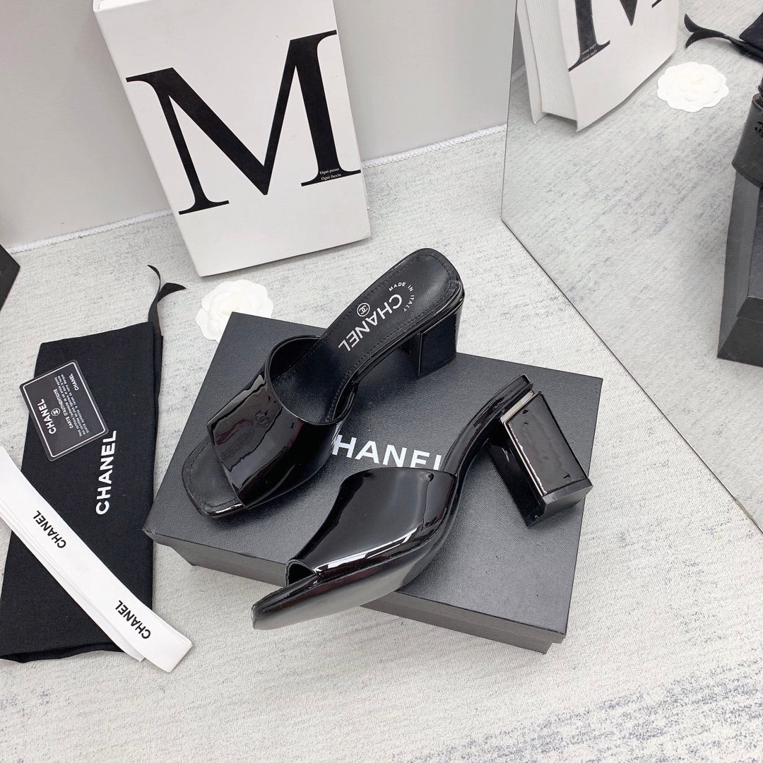 CC 26s Mules Sandals Patent Leather 162898