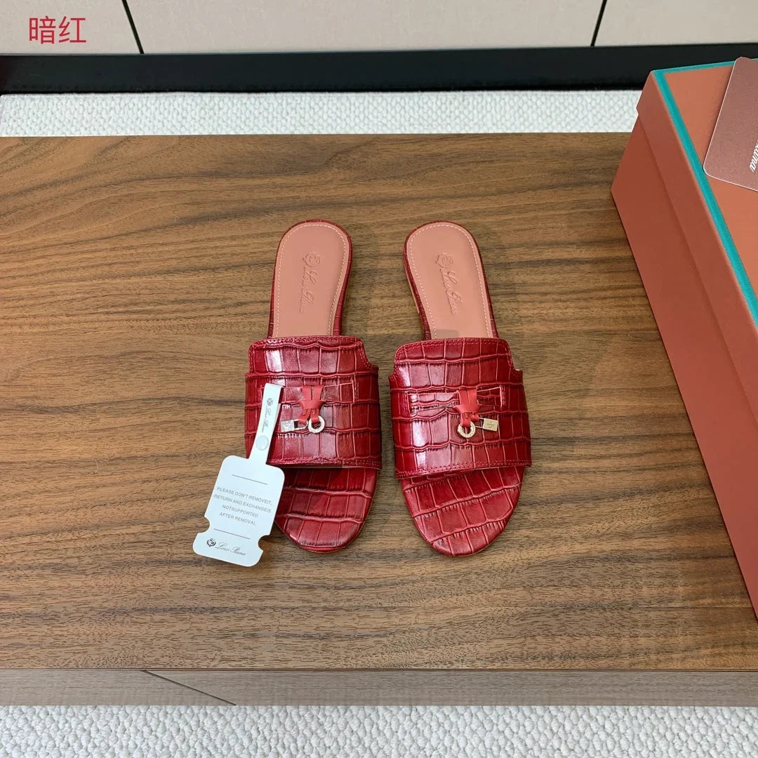 Loro Piana 2026 Crocodile Embossed Flat Sandal Sheepskin 935141