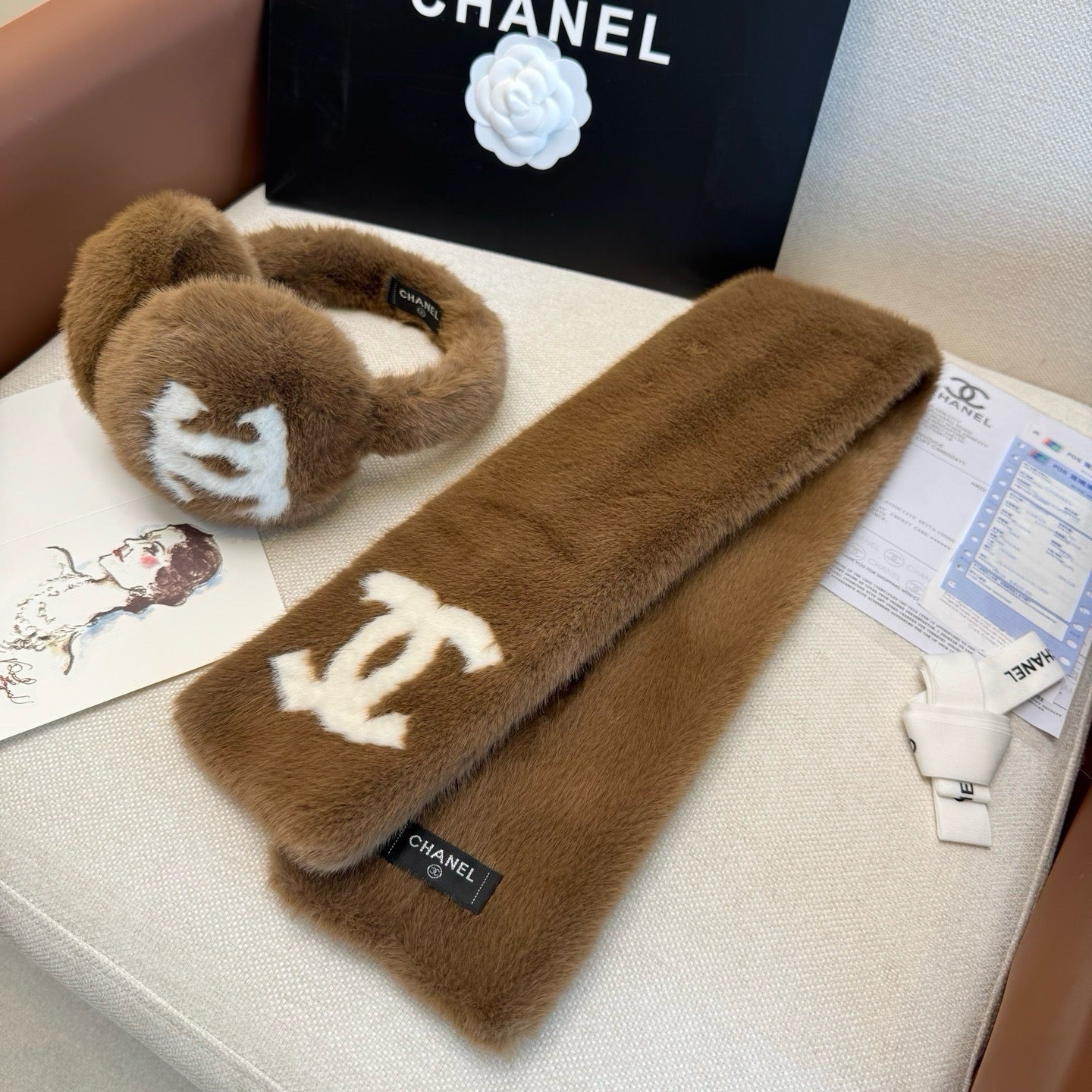 CC 26s Set Scarf & Earmuffs 382154