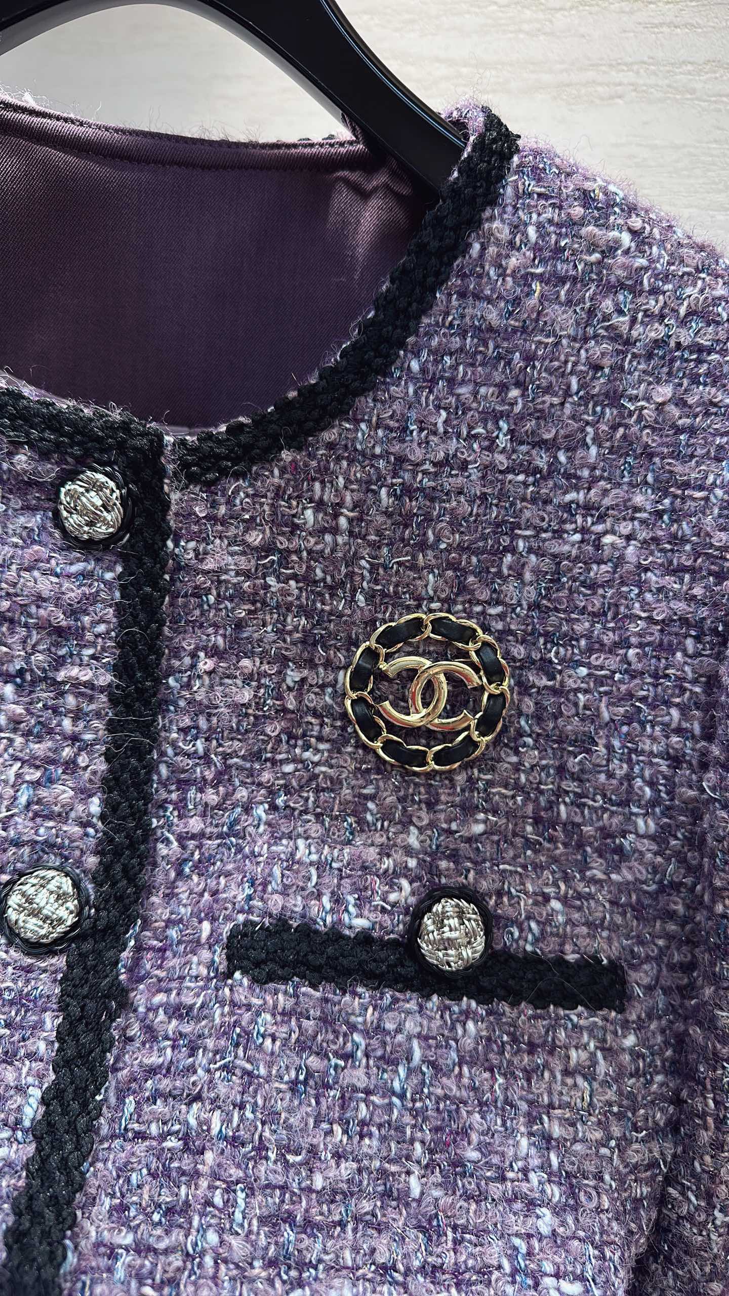 CC Rhinestone Pocket Jacket Gold Buttons Grape Purple Tweed 415599