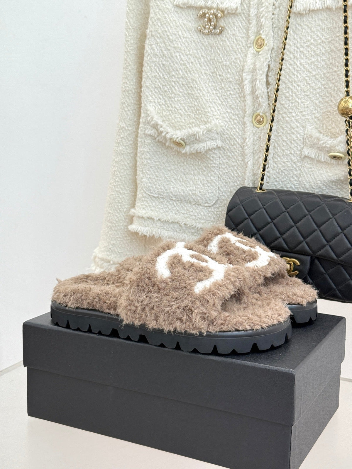 Chanel FW26 Double C Fur Slides Burgundy Fur 188164