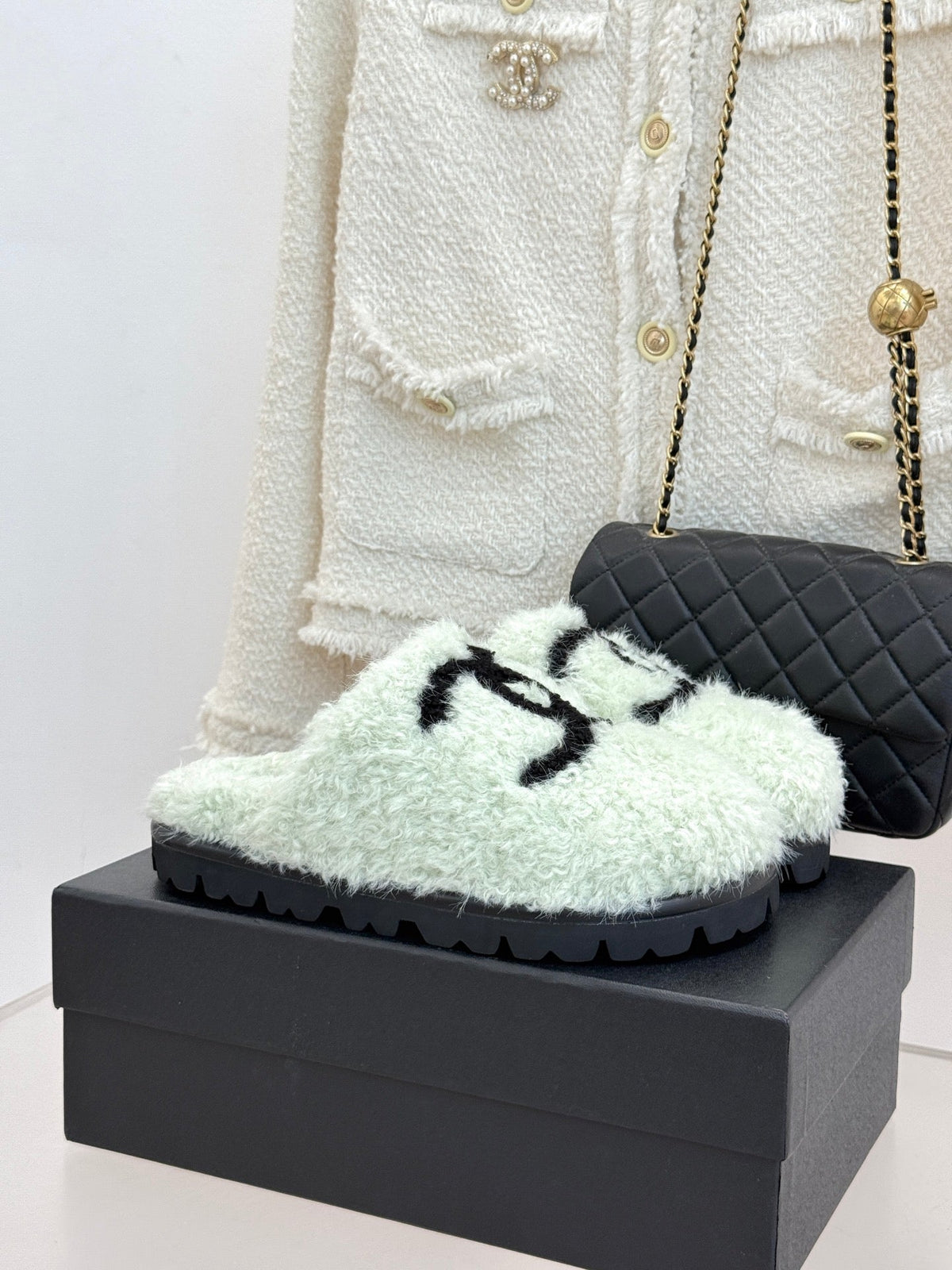 Chanel FW26 Double C Fur Slippers Fur 188180