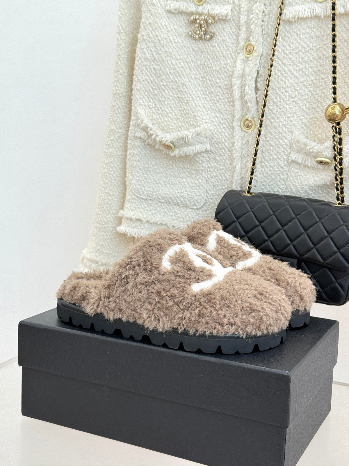 Chanel FW26 Double C Fur Slippers Fur 188180