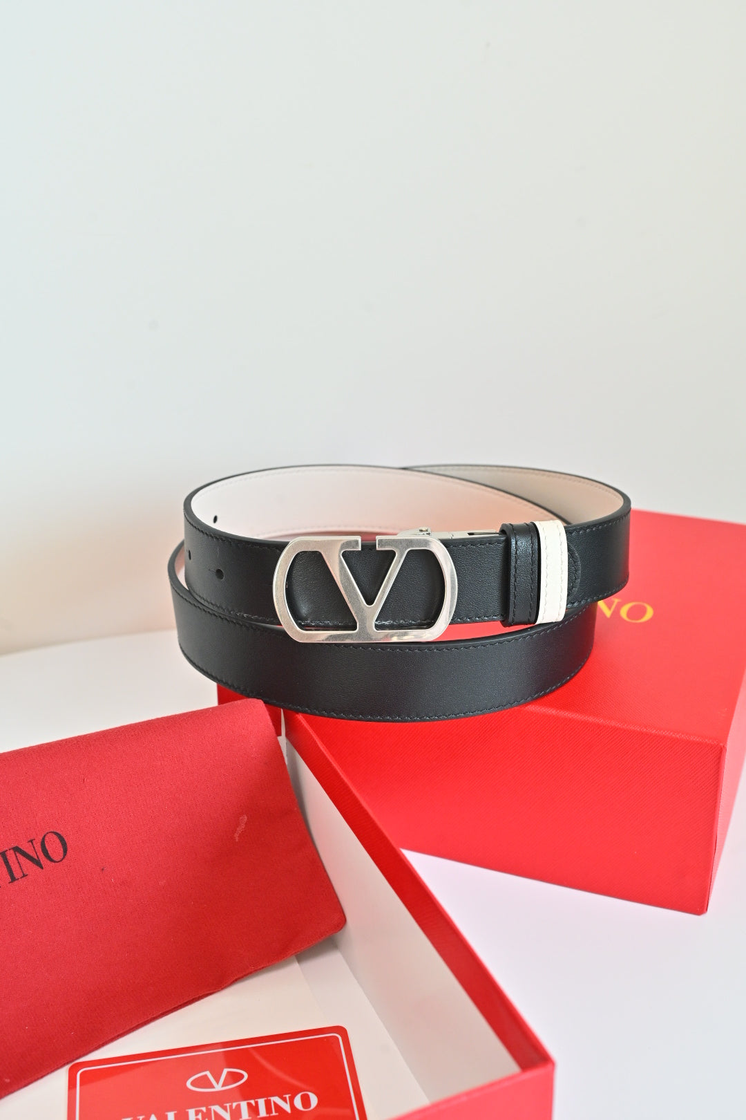 Valentino FW26 VLogo Reversible Belt 30mm Smooth Leather 219997