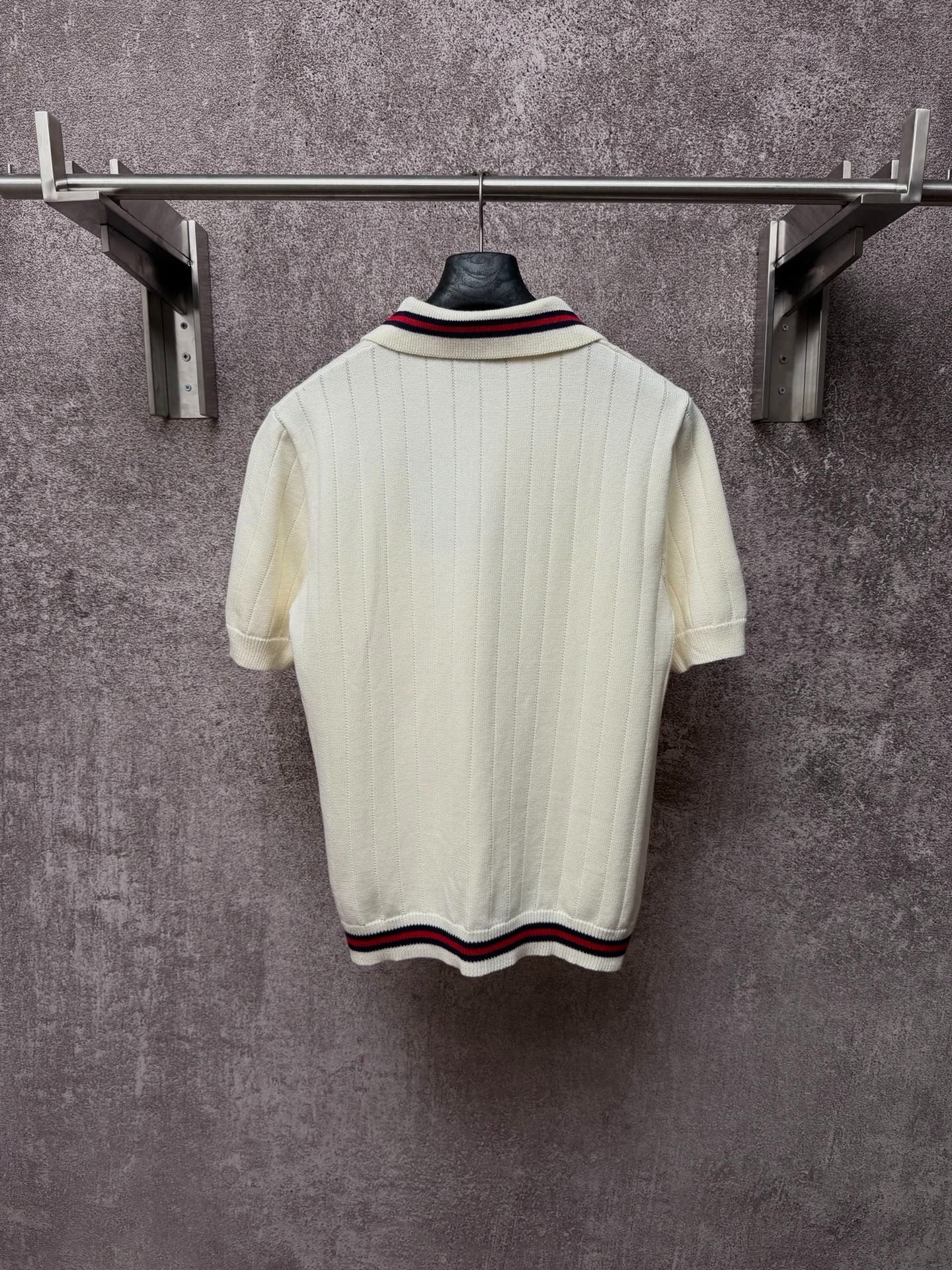 GC 2026 Men's Short-Sleeve Sweater Ivory Knitted Wool 643487