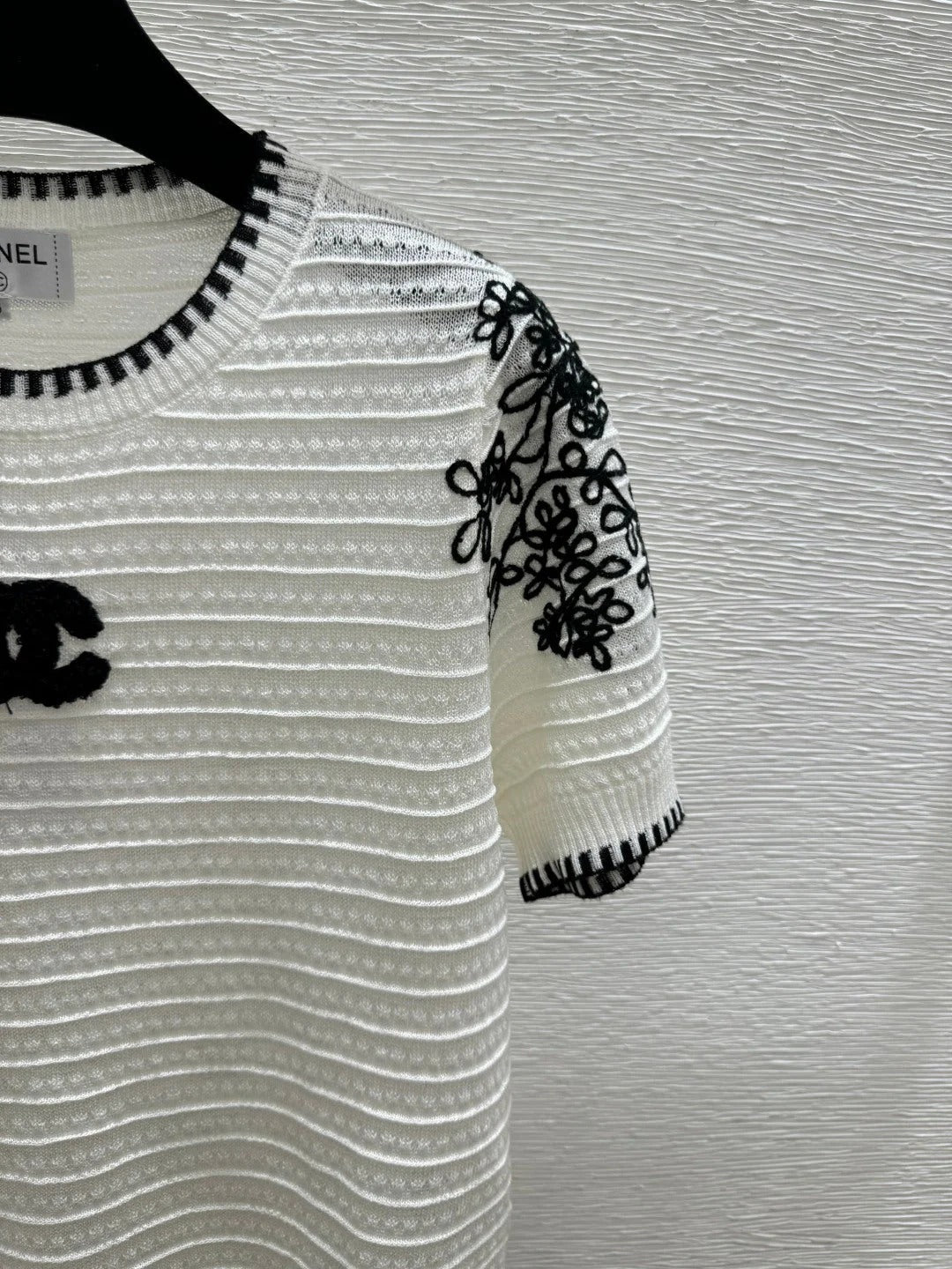 Chanel 2026 Short-sleeved Shirt White and Navy Blue Tencel Wool 294572
