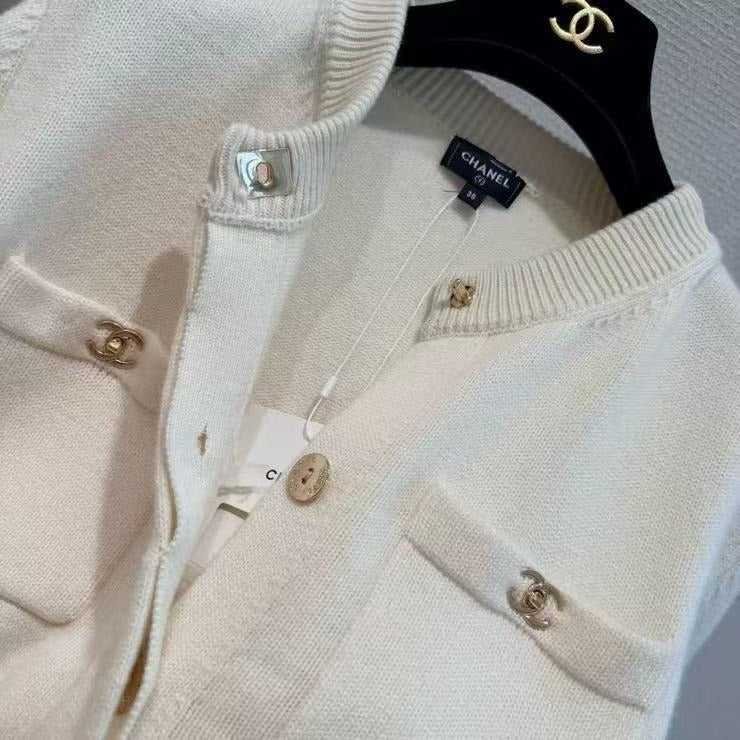 Chanel 2026 Knitted Cardigan Black And White Wool
