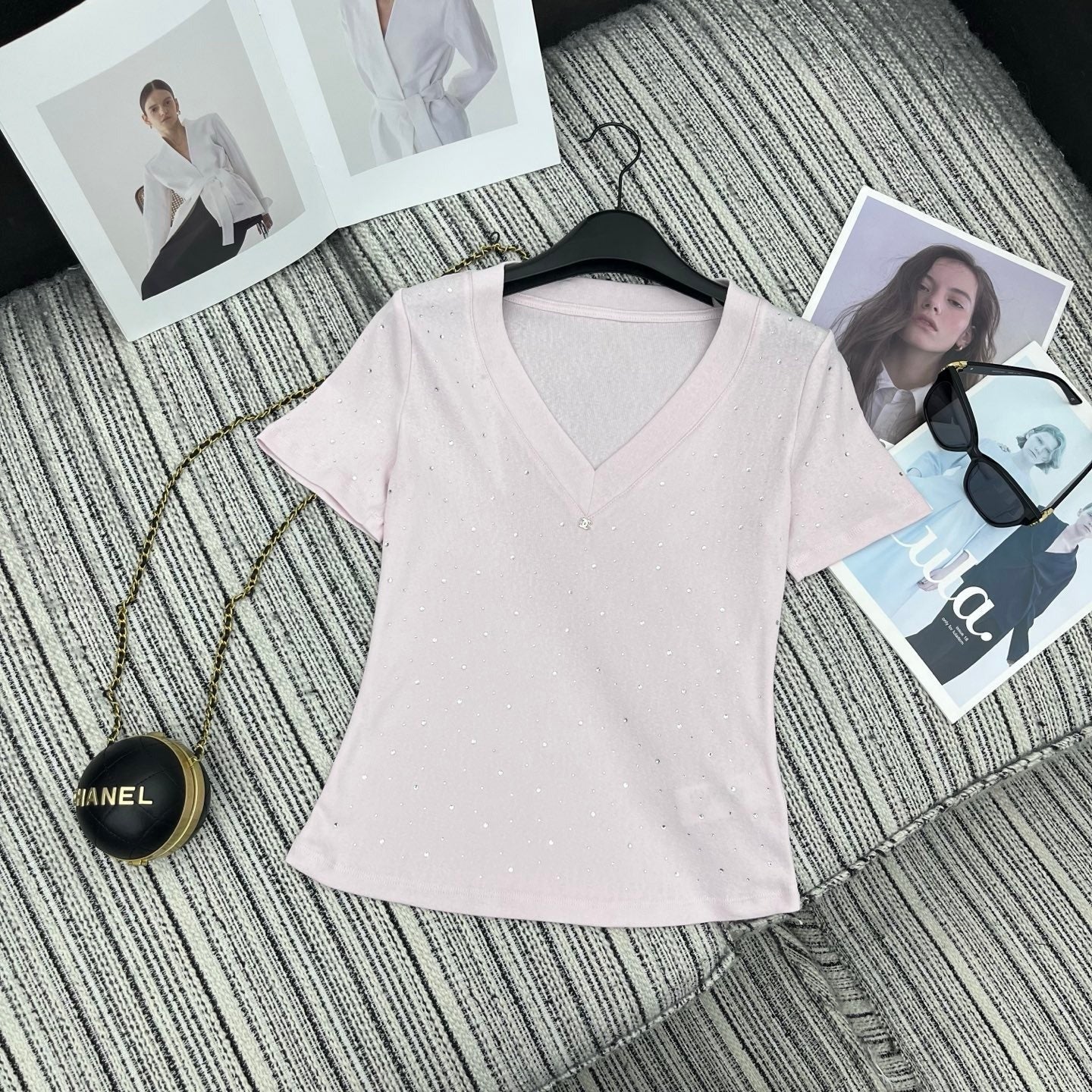 Chanel 2026 Collar Short-sleeved Top With Rhinestone Cotton 367862