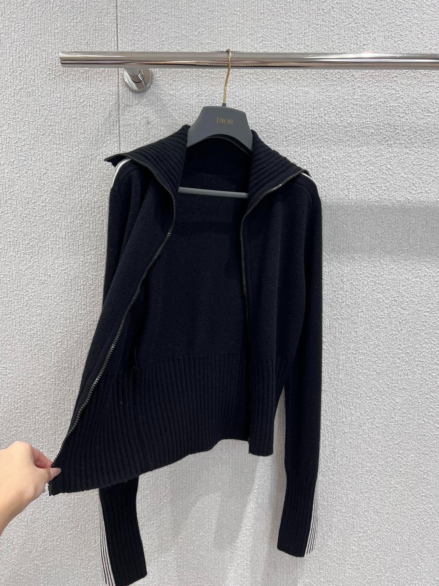 DIOR 25S CARDIGAN 742