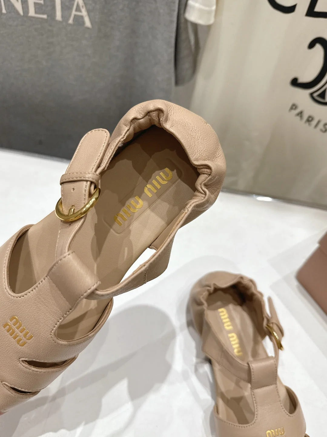 Miumiu 26ss Flat Sandals Nude Lambskin 713064
