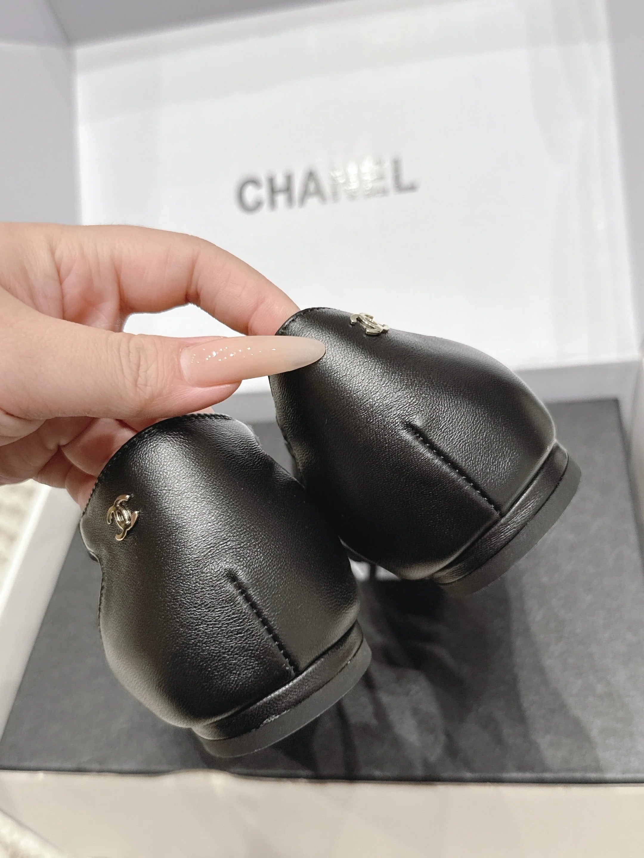 Chanel 2026 Cut-Out Ballet Flats Black Sheepskin 930620