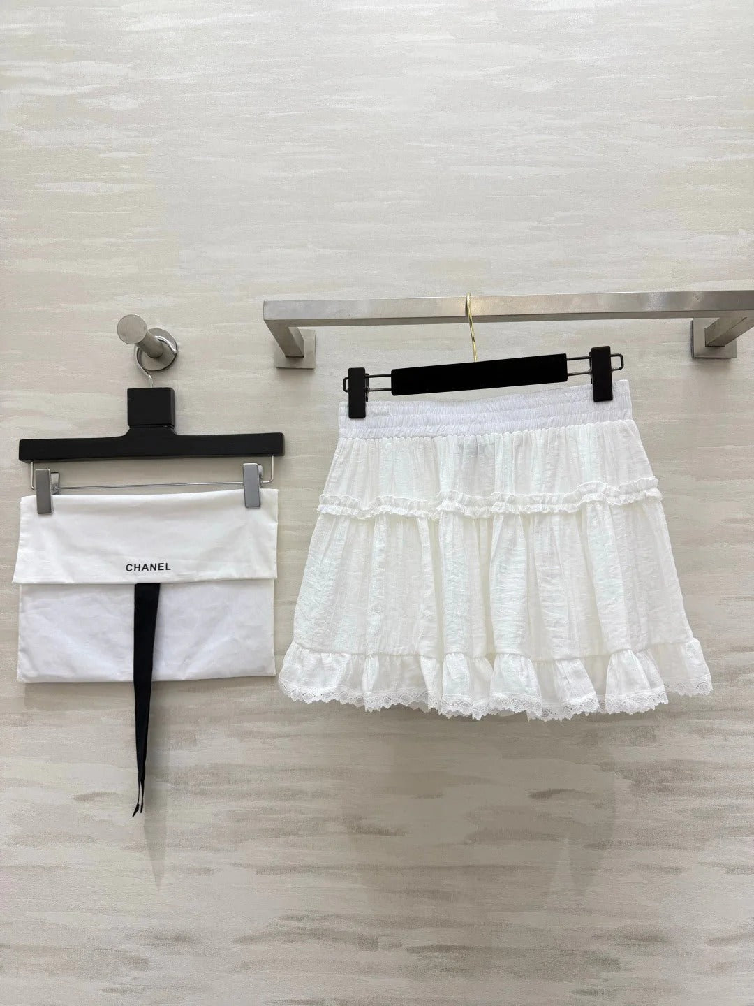 Chanel 2026 Double-layered Ruffled Skirt White Cotton 666397