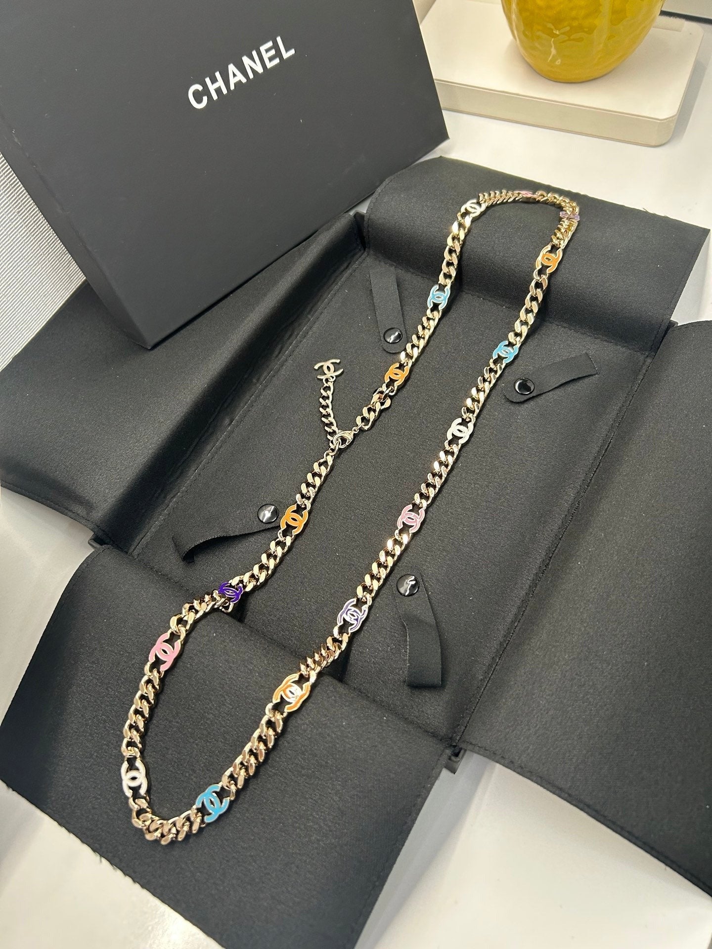 Chanel 2026 Candy Color Enamel CC Cuban Chain Belt 213293