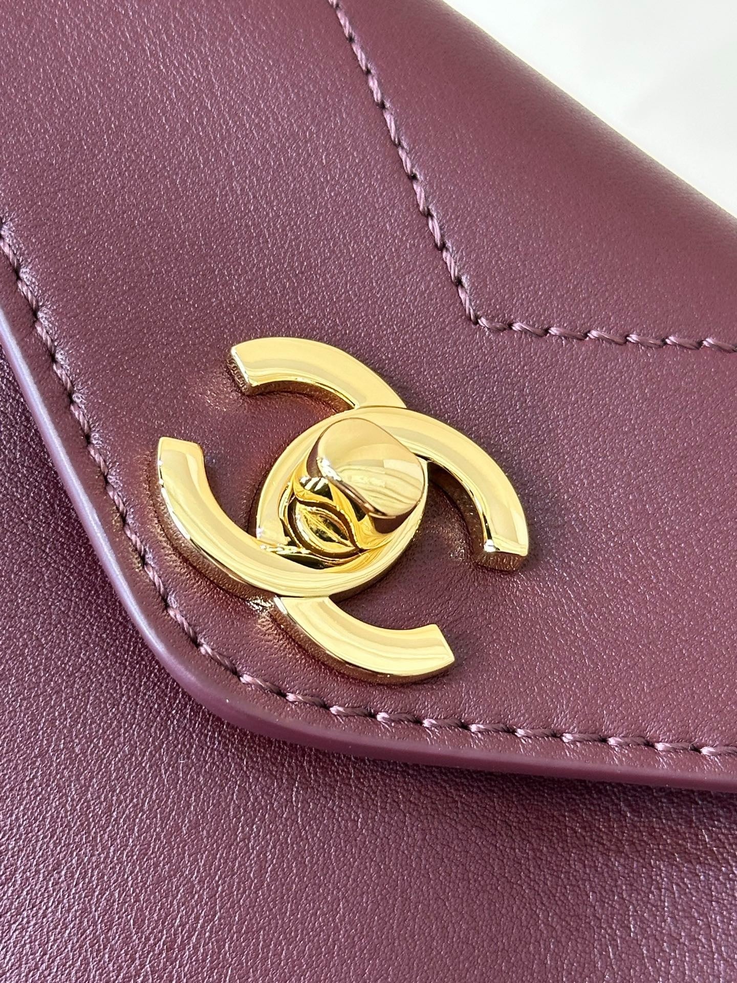Chanel 2026 V-shaped Flap Bag 19.5cm Burgundy Smooth Leather
