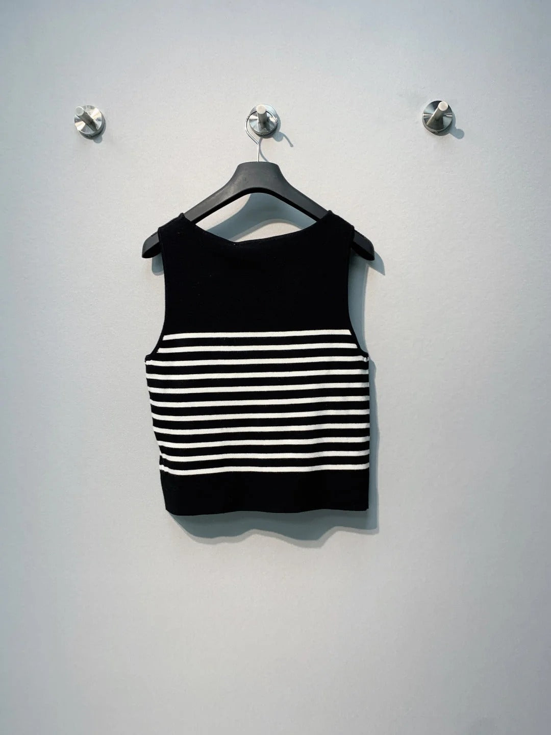 CD 26 Dior Striped Knit Vest Black in Knit 371444