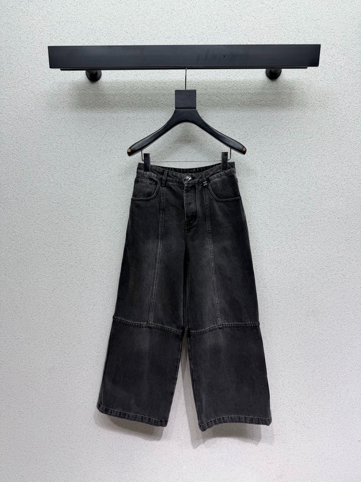 Chanel 2026 Wide-Leg Jeans Cotton 398343