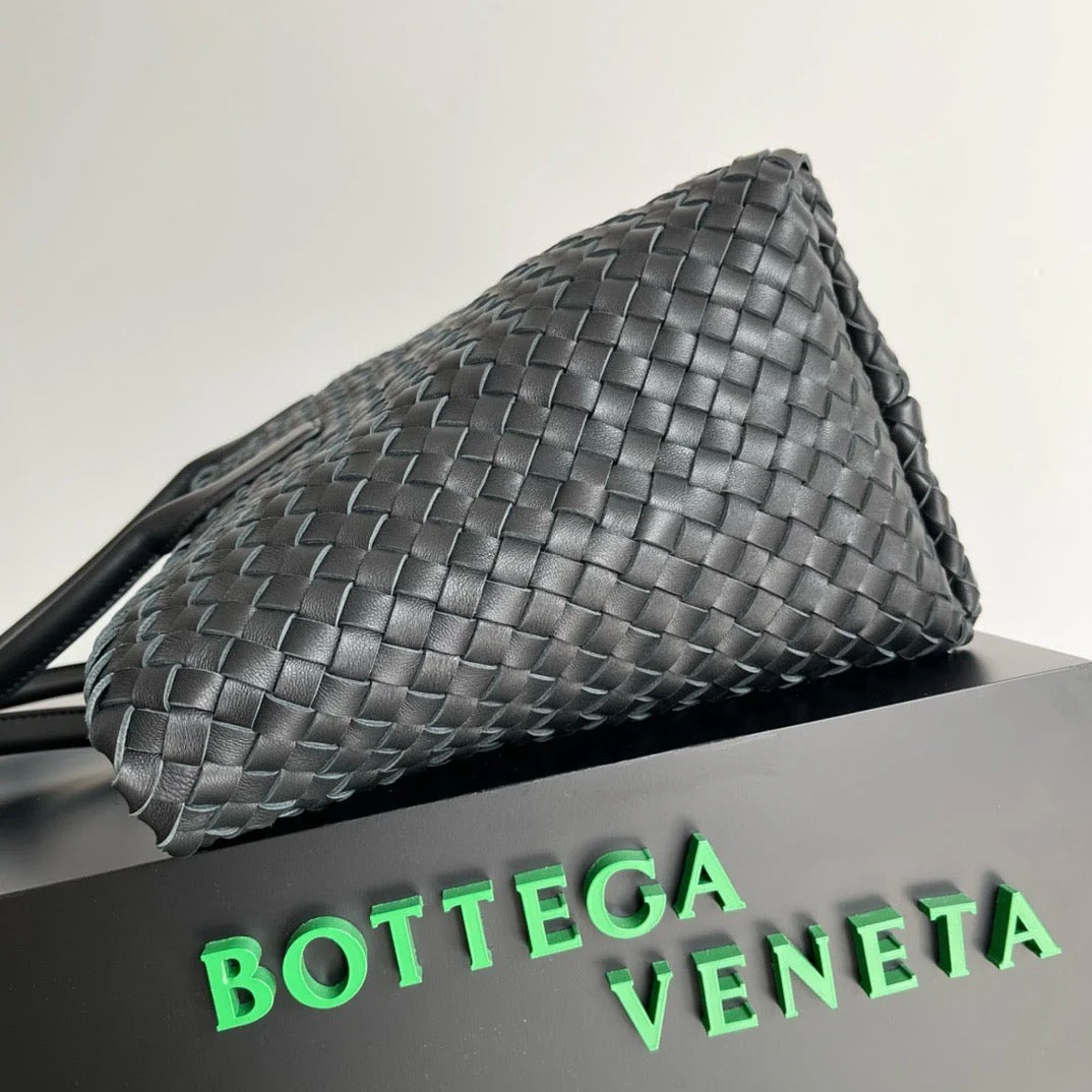 Bottega Veneta 2026 Cabat Tote Bag 51cm Black Lambskin