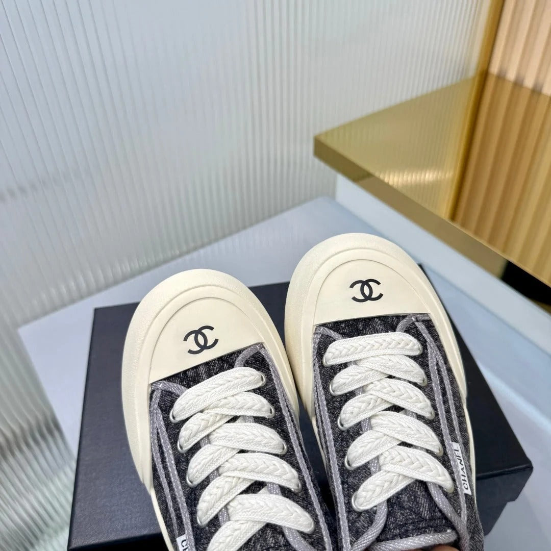 Chanel 2026 Sneaker Black White Denim 928233