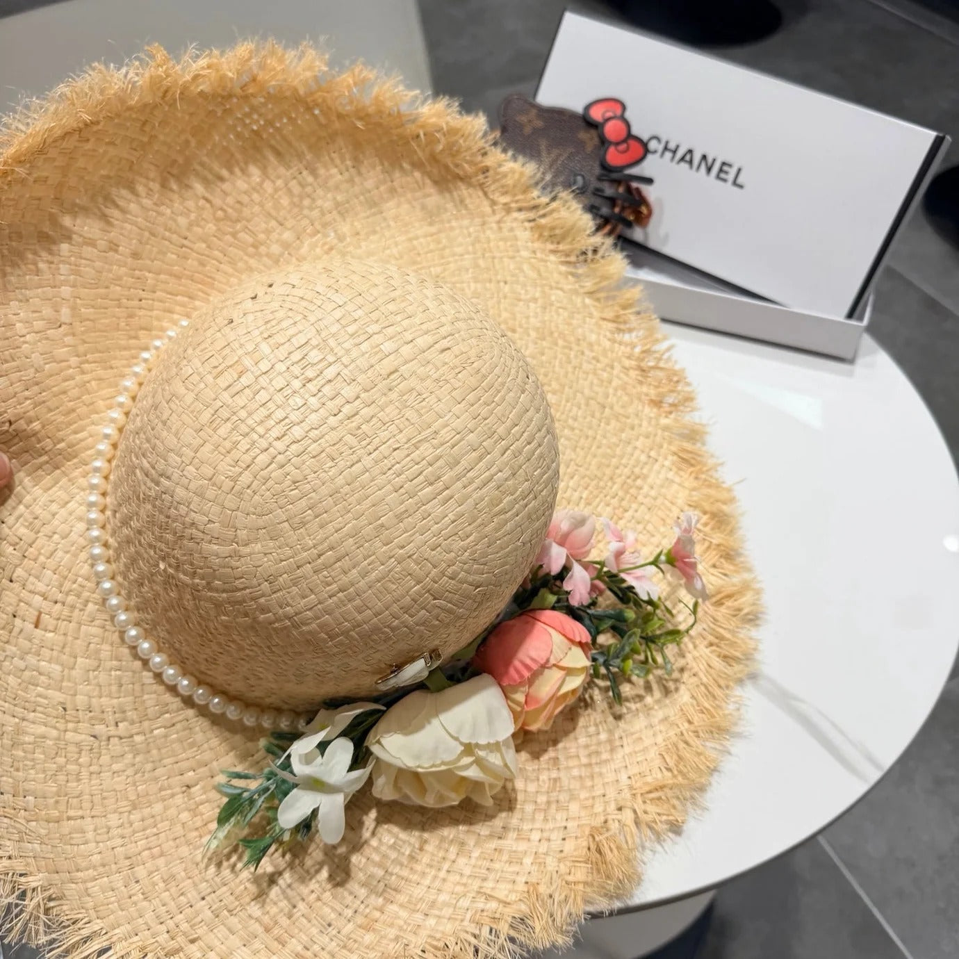 Chanel Flower Raffia Straw Wide-brimmed Hat 400708