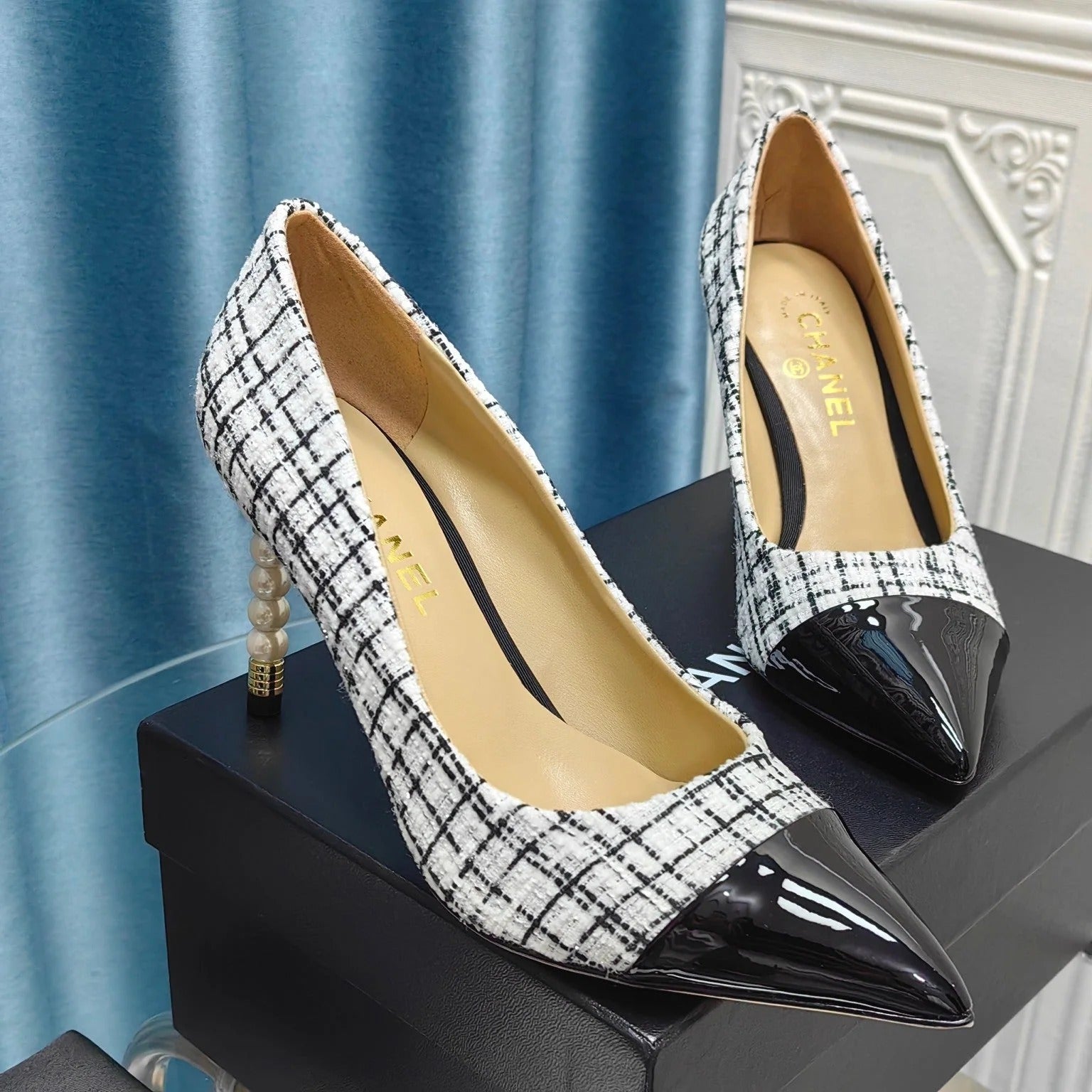 Chanel 26 Pointed Toe 85mm Pearl White in Coarse Tweed 712806