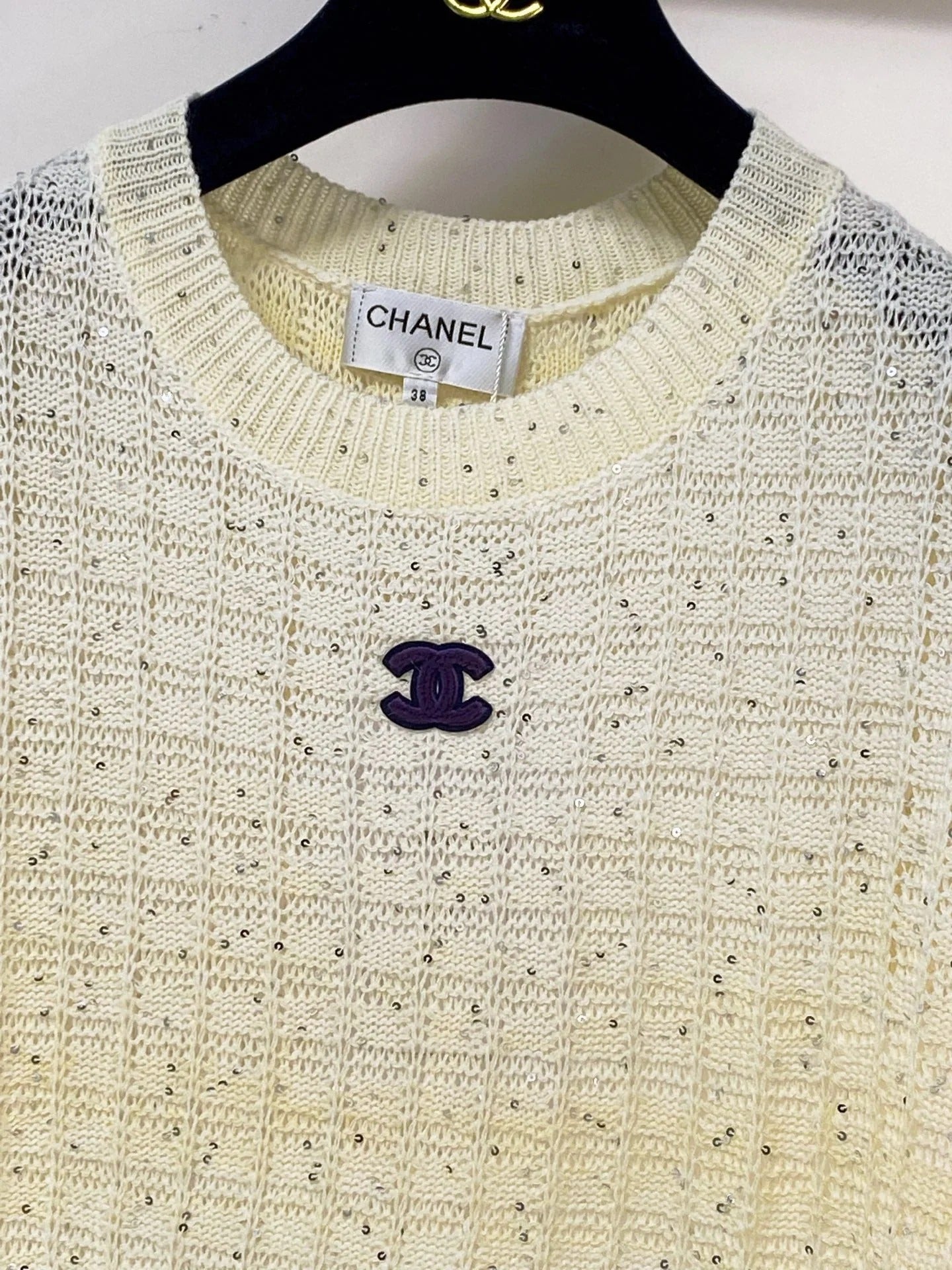 Chanel Short-Sleeve T-Shirt Light Yellow in Wool 283191
