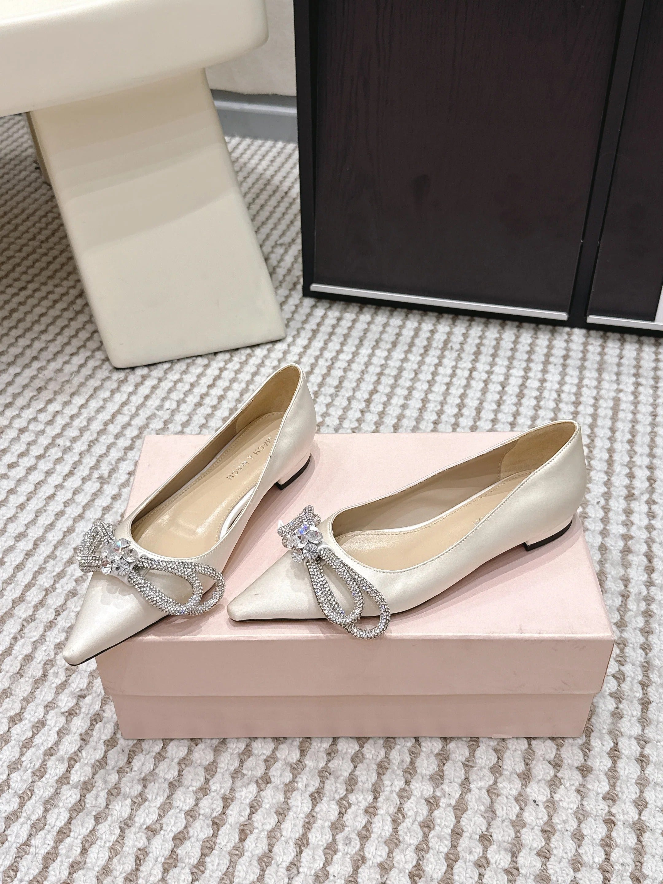 Mach & Mach 26SS Rhinestone Bow Flats Milk White in Silk 722449