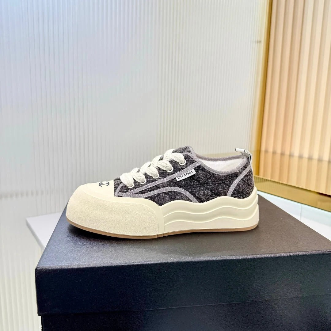 Chanel 2026 Sneaker Black White Denim 928233