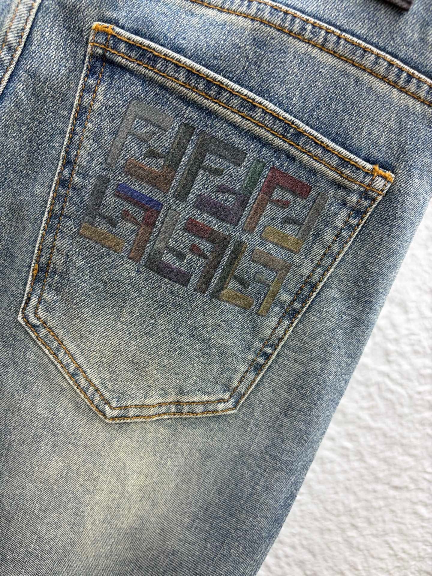 Fendi 2026 Men's Jeans Washed Blue Denim 738156