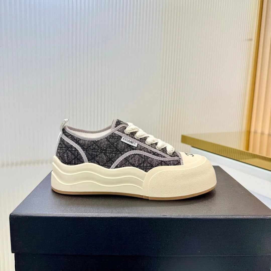 Chanel 2026 Sneaker Black White Denim 928233