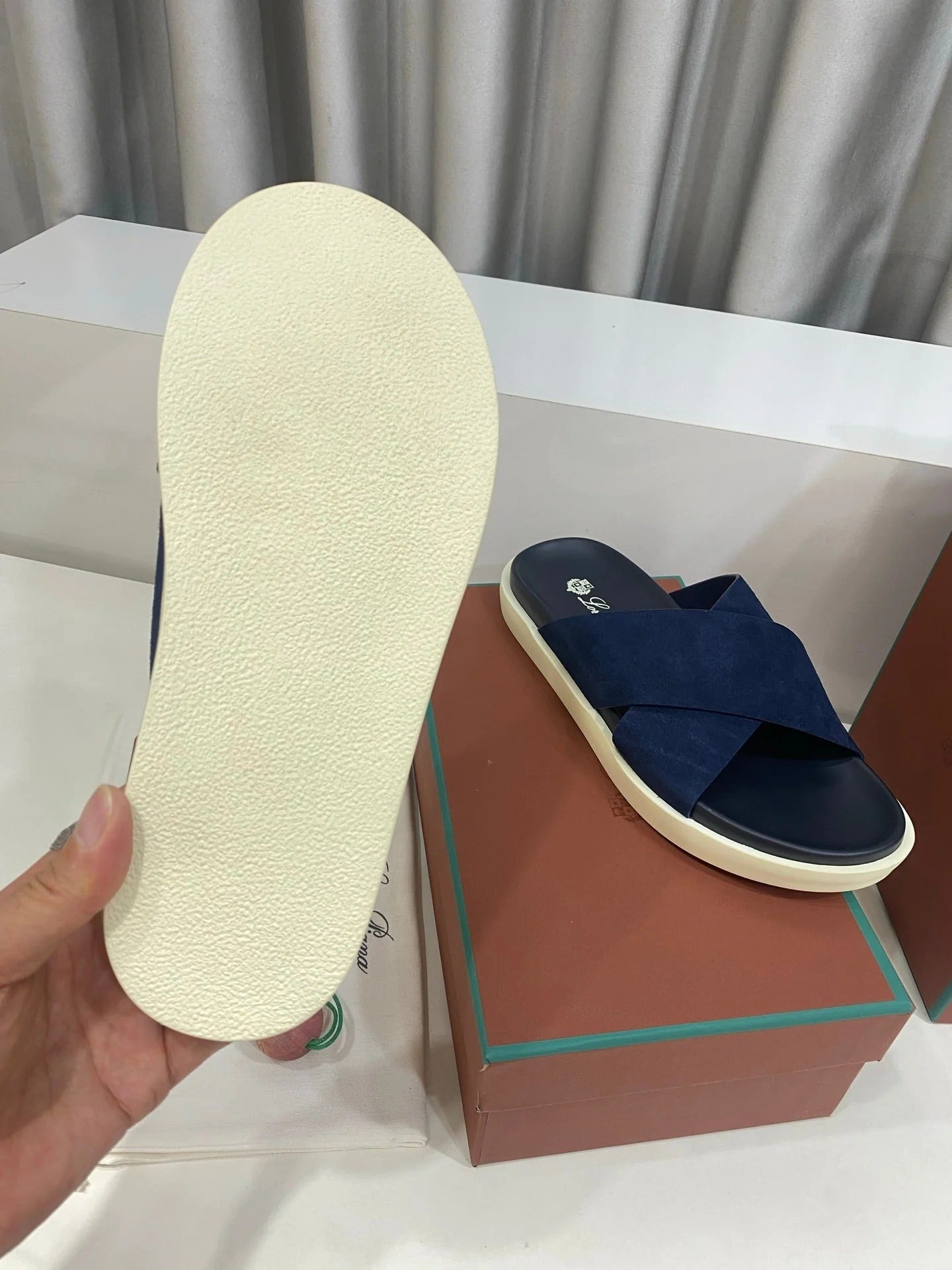 Loro Piana 2026 Cross-strap Slipper Suede Leather 911319