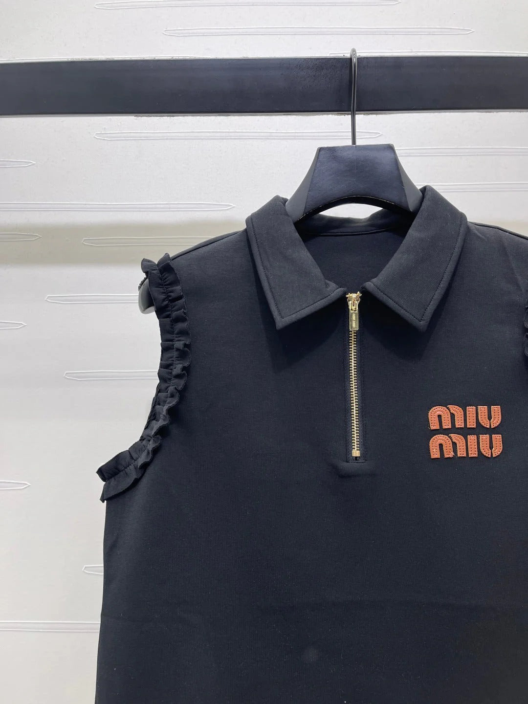 MiuMiu 2026 Vest Shirt and Casual Shorts Set Cotton 645479