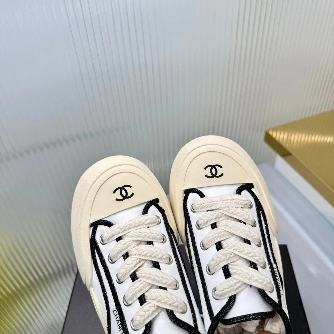 Chanel 2026 Sneaker Biscuit Calfskin 927713