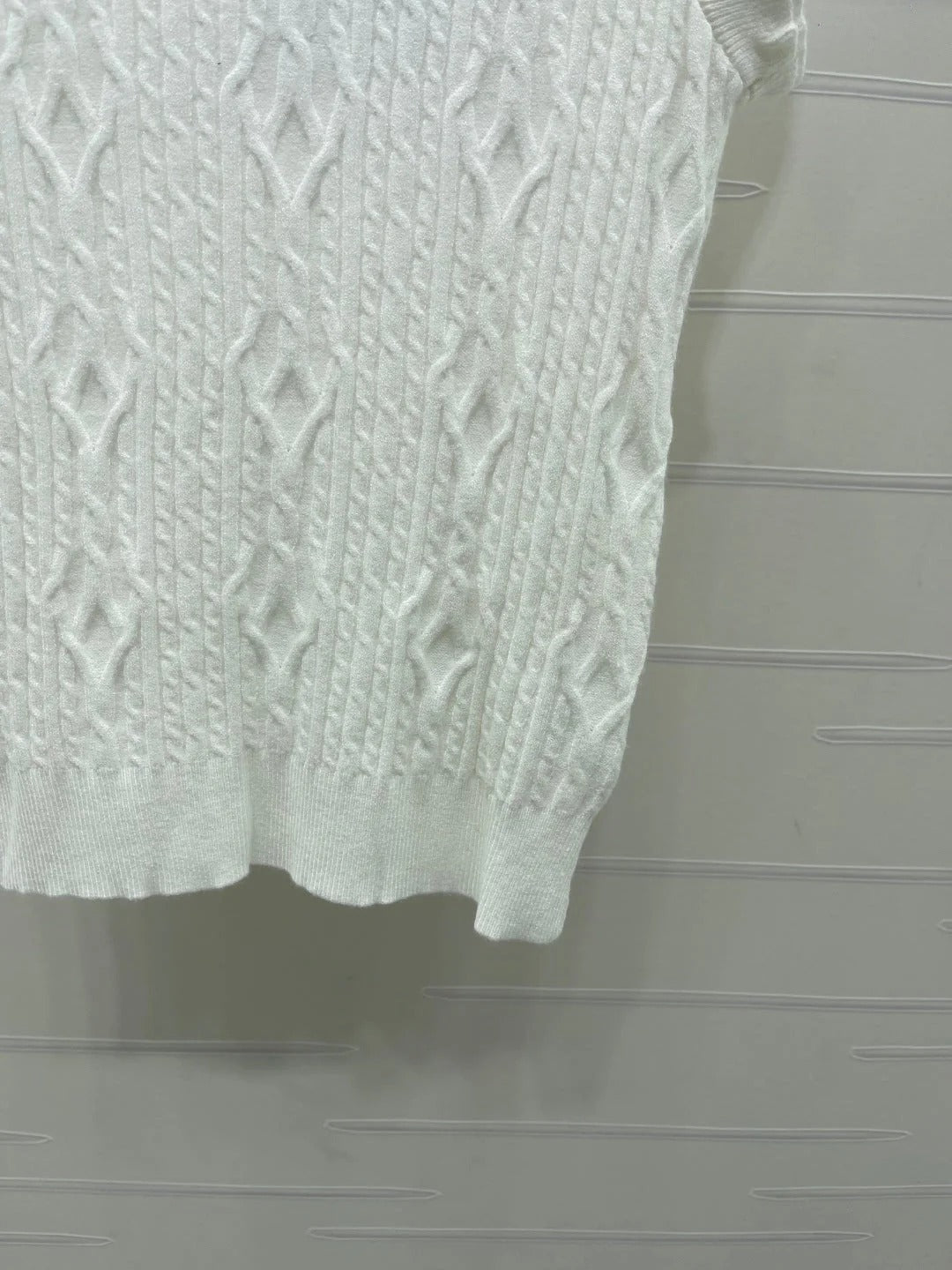 Chanel 2026 Crew Neck Cable Knit Vest Cotton 677762