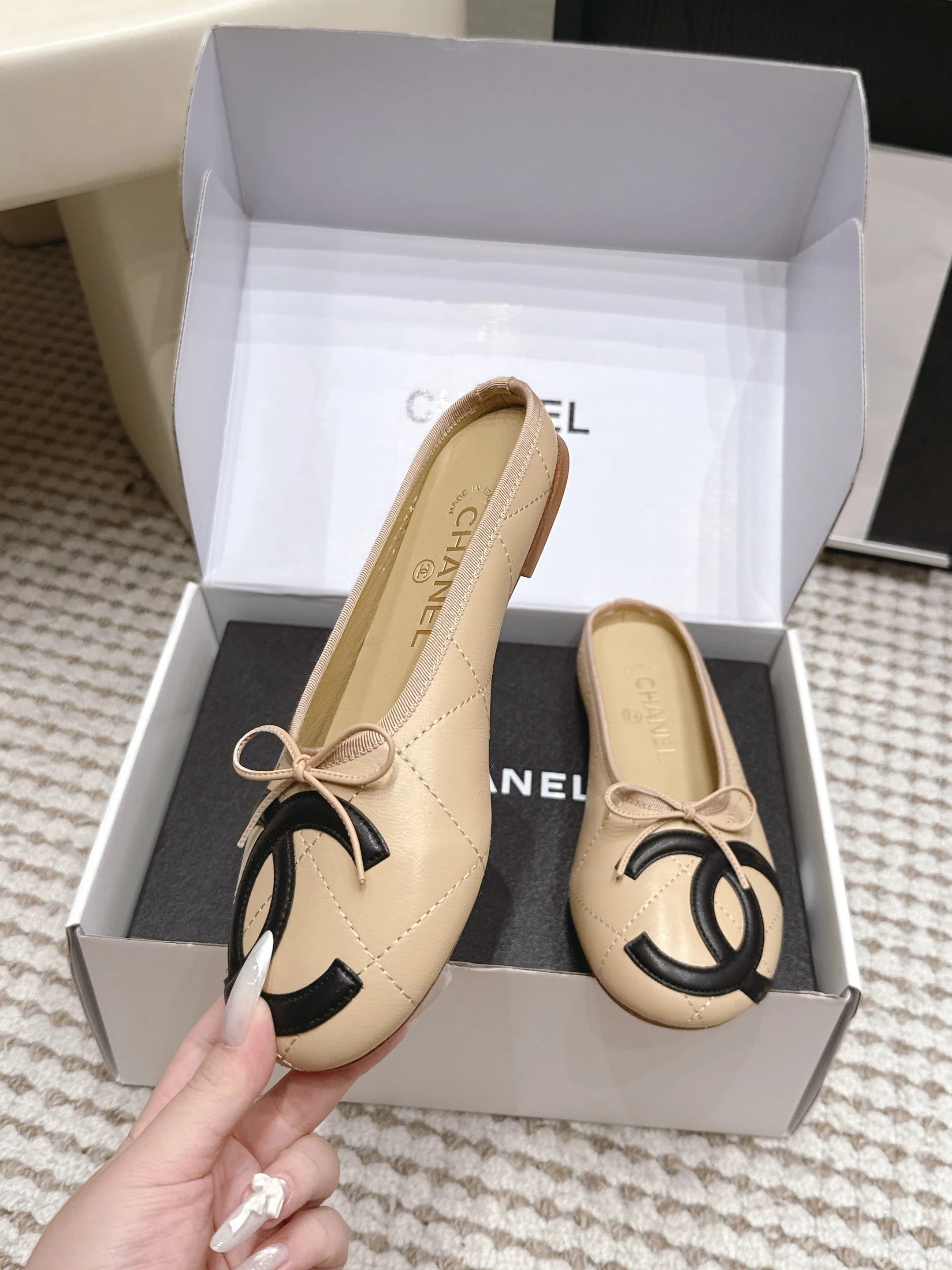 Chanel 2026 Mules Sheepskin 930707
