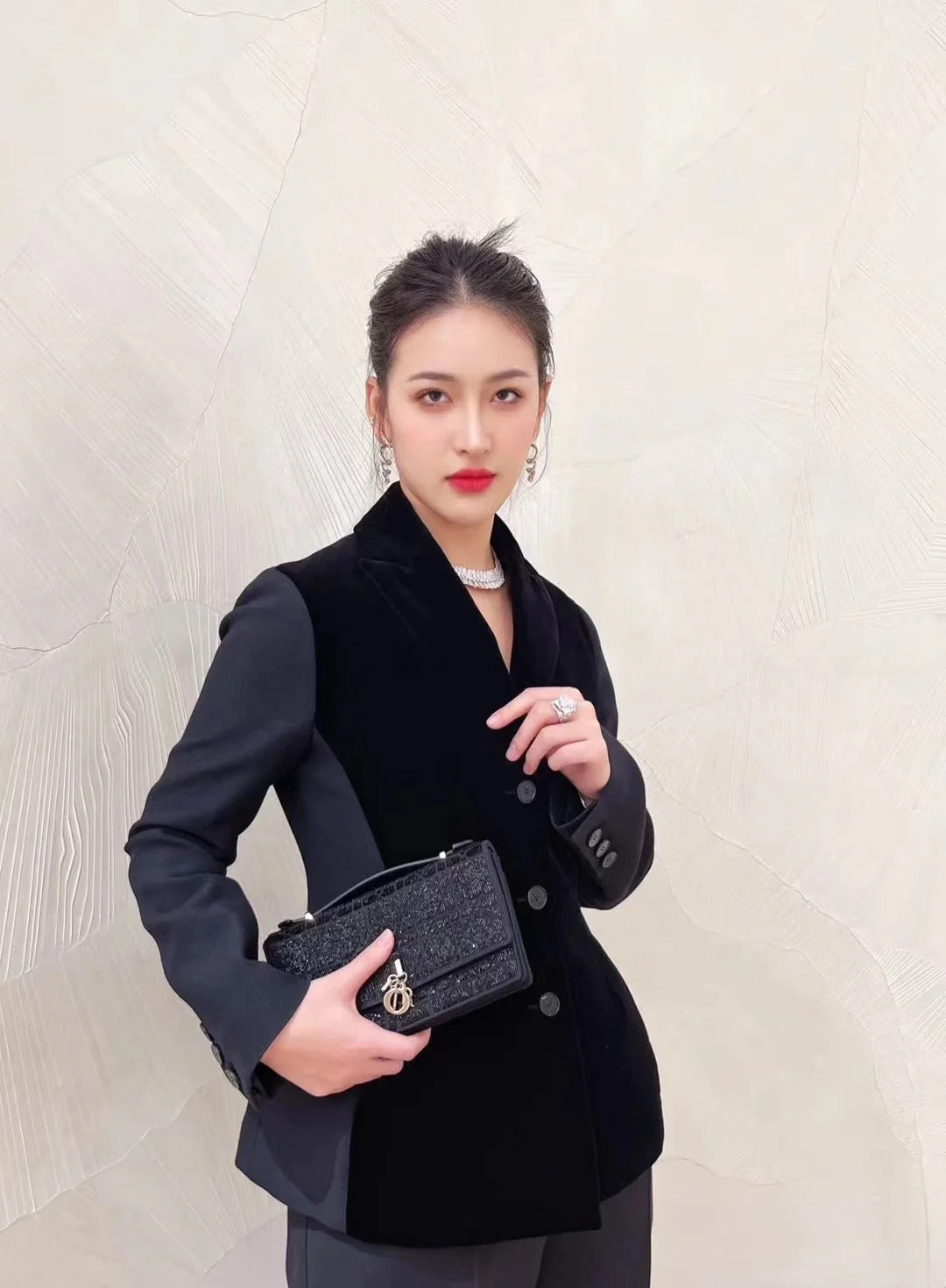 DIOR 25S VELVET BLAZER 677