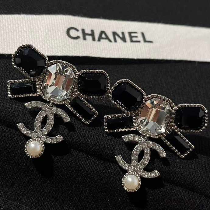 Chanel Black Diamond Square Diamond Panda Two-Tone Double C Pearl Stud Earrings