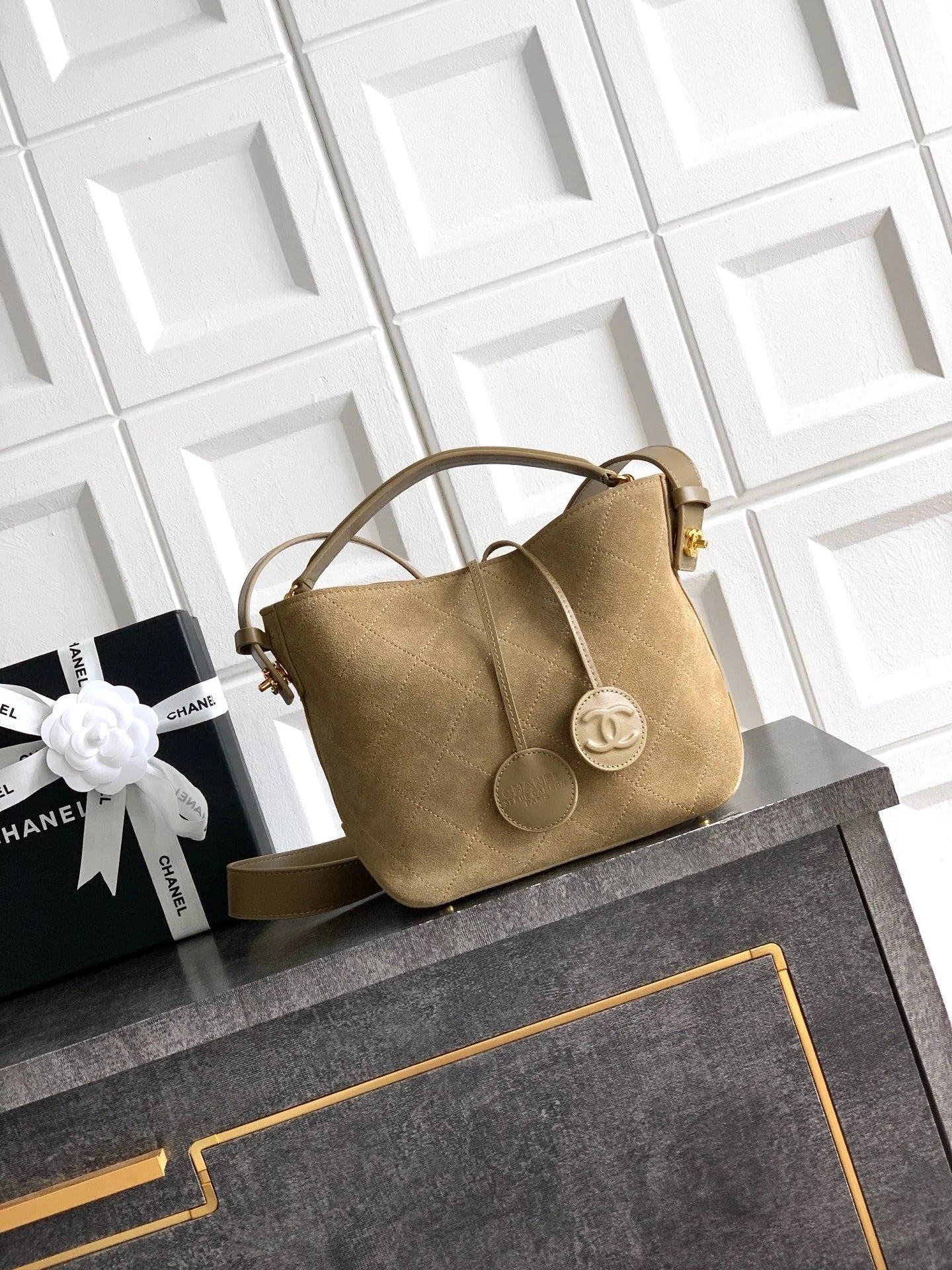 Chane 2026 Bucket Bag 20cm Suede Calfskin