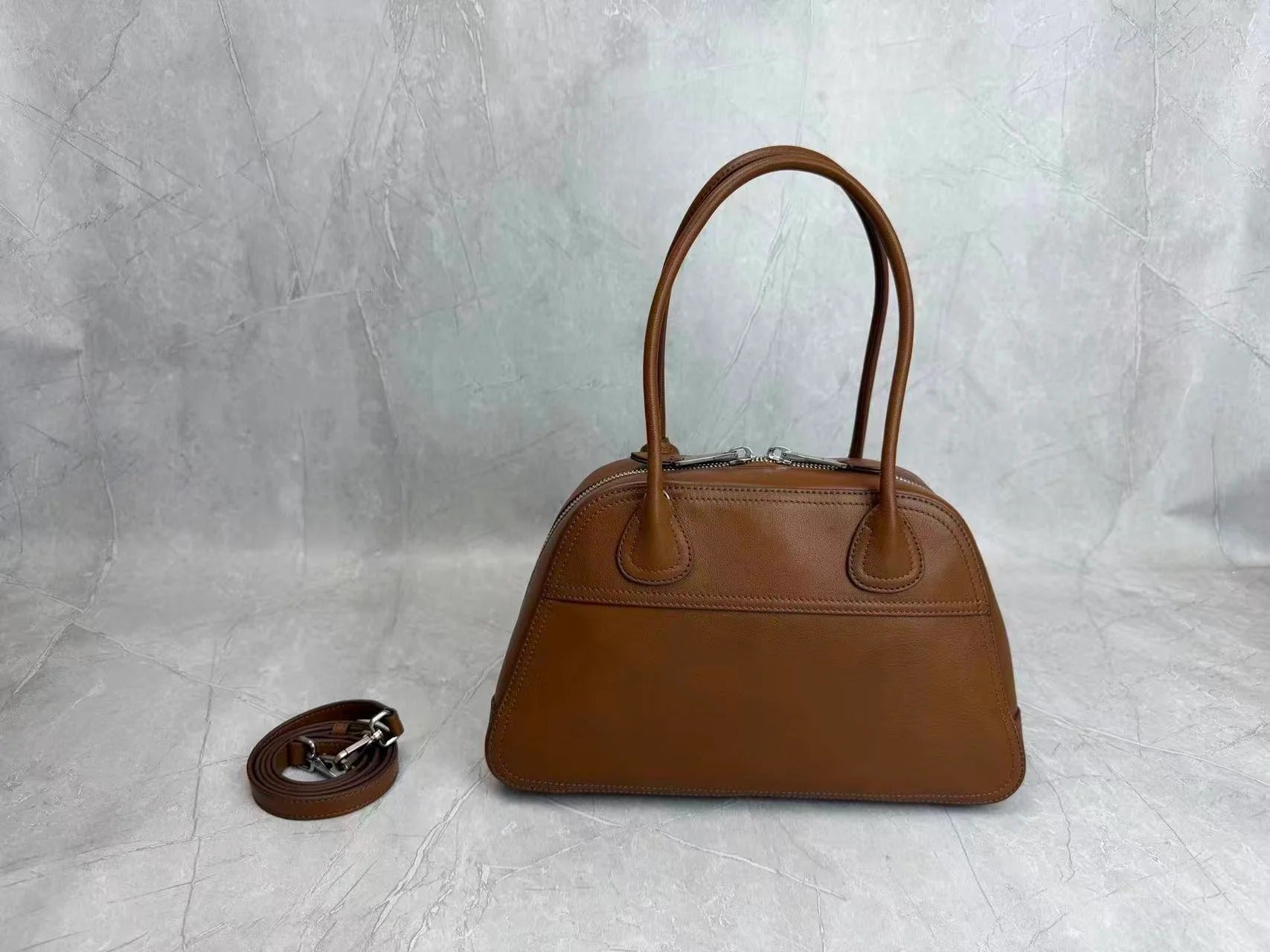 Miu Vivant 32cm Bag in Caramel Nappa Leather