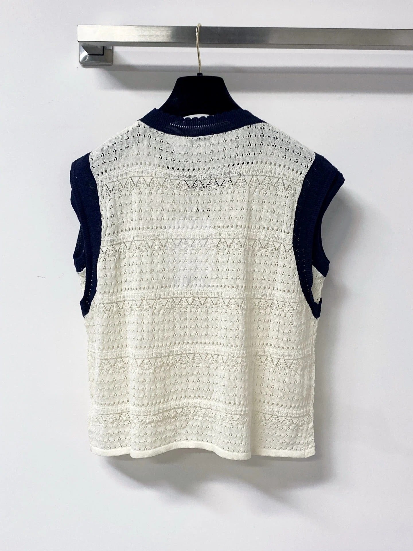 Chanel 2026 Vest Shirt White Navy Wool 632125