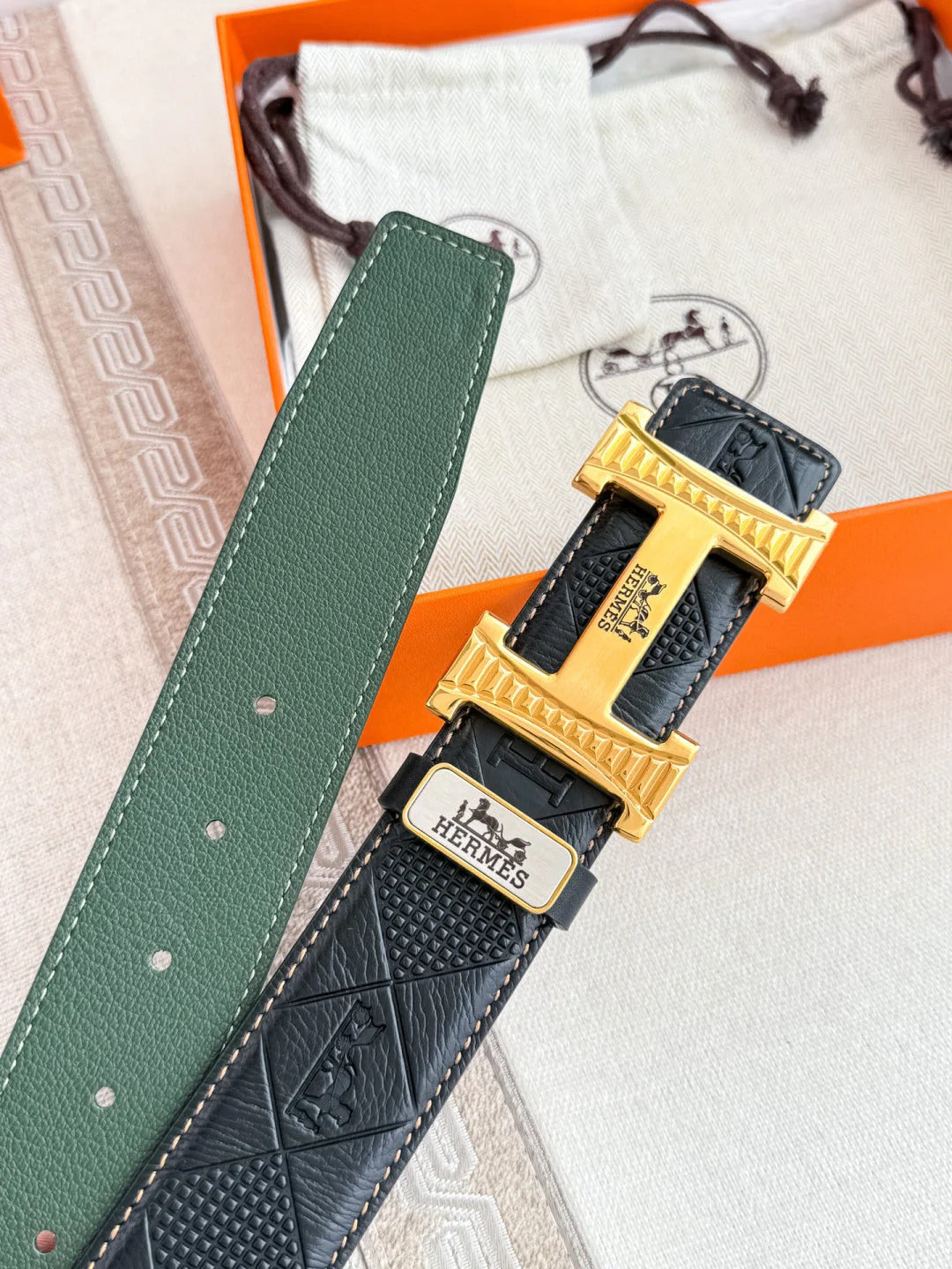 HM Constance Belt 38mm Black Cowhide Gold Buckle 620242