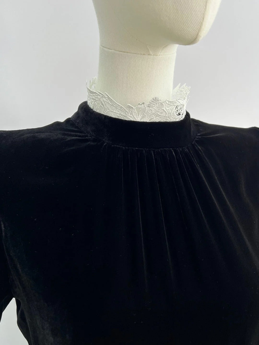 DIOR 25S VELVET DRESS 683