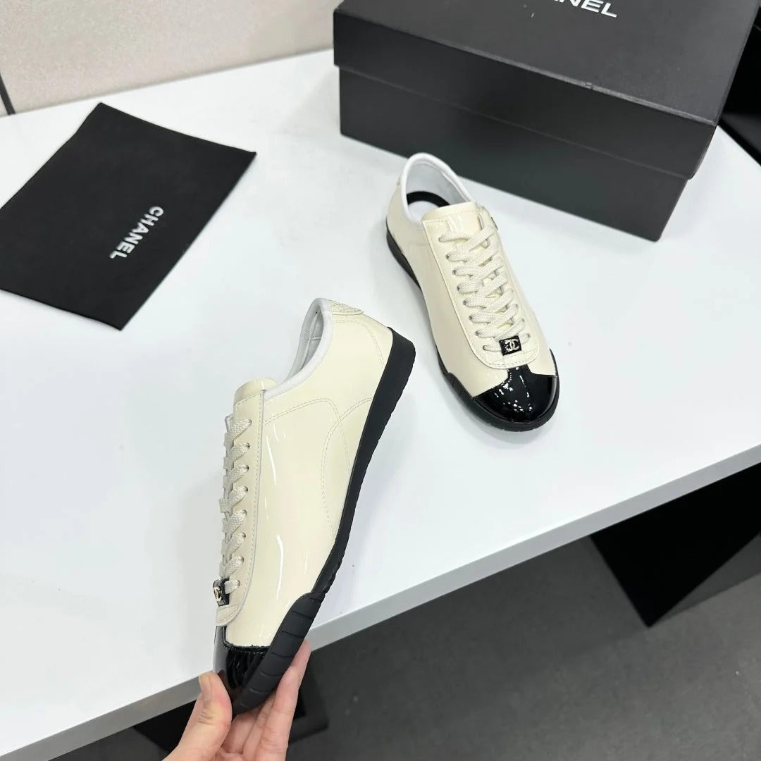 Chanel 2026 Sneakers Calfskin 926249