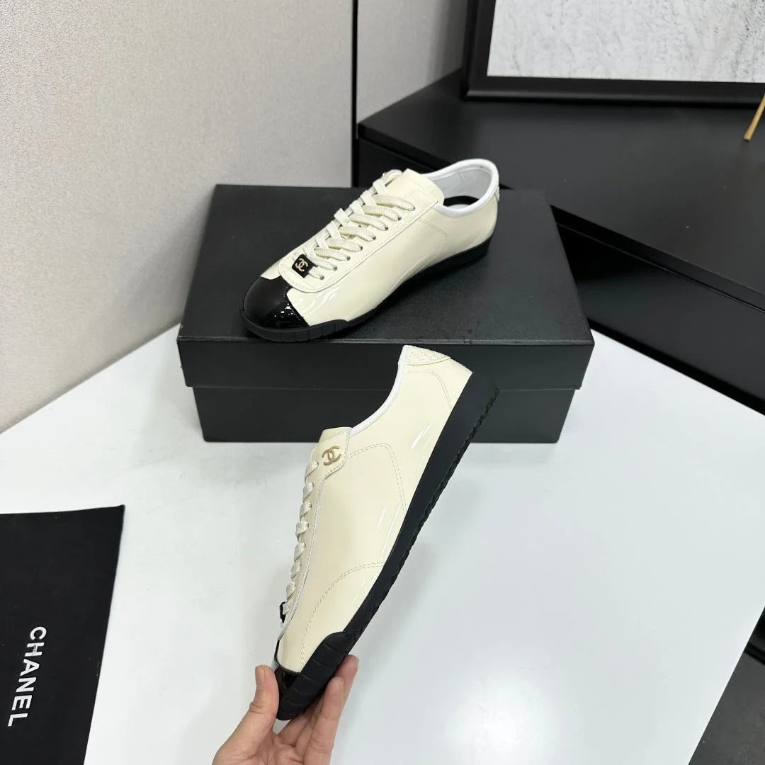 Chanel 2026 Sneakers Calfskin 926249