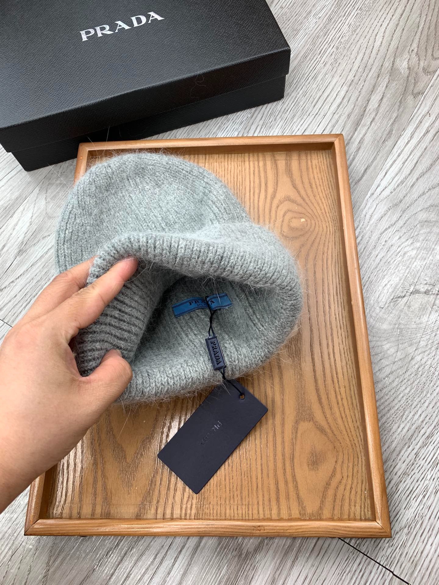 BEANIE HAT IN DOLPHIN GRAY WOOL 108750