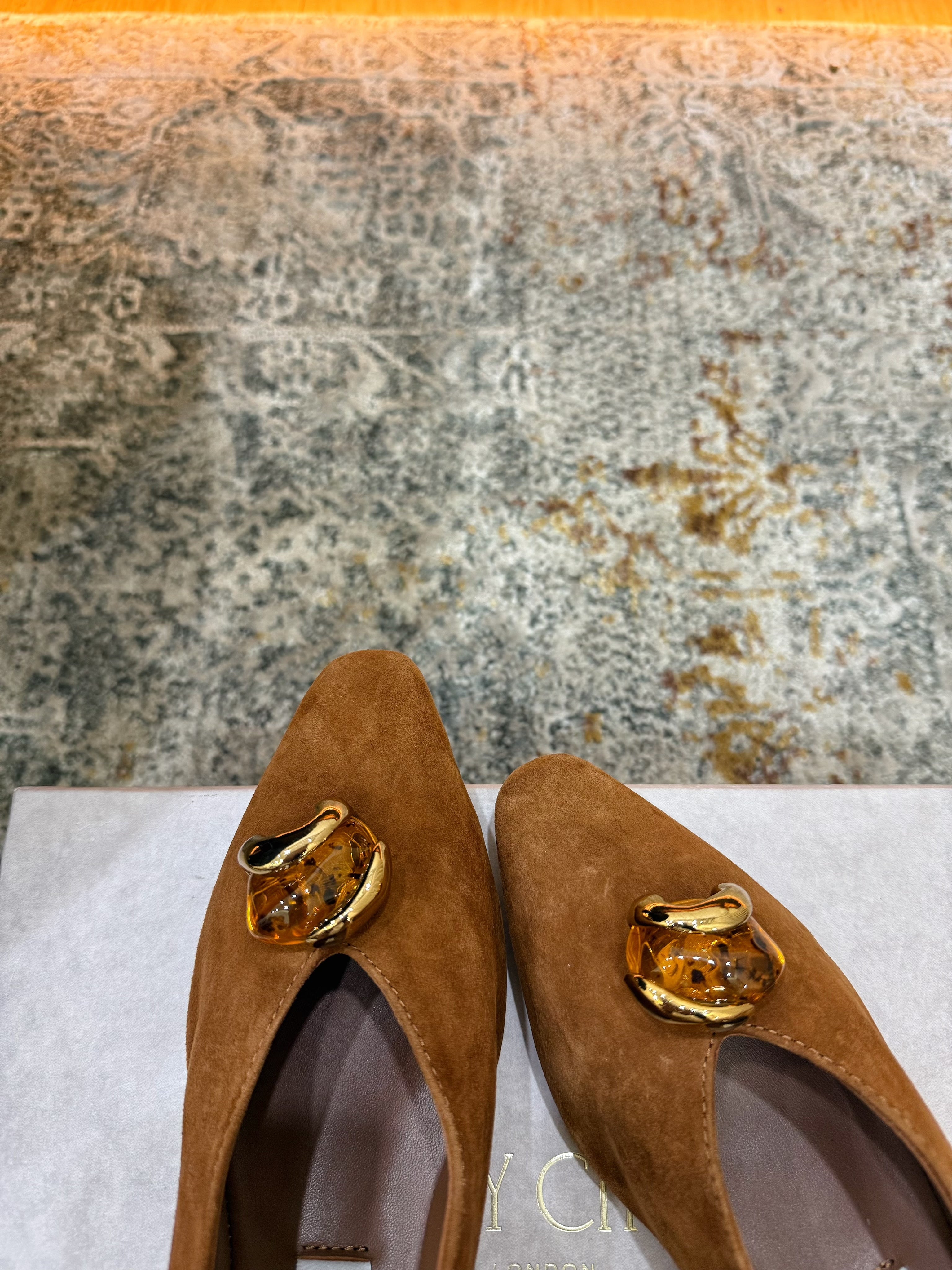 JC 26s Margot Flat Tan Suede 996482