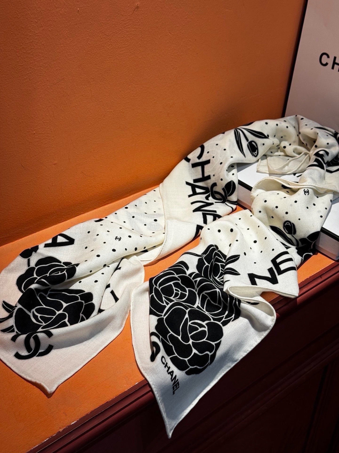 Chanel 26s Scarf 140 In Cashmere Silk 309331