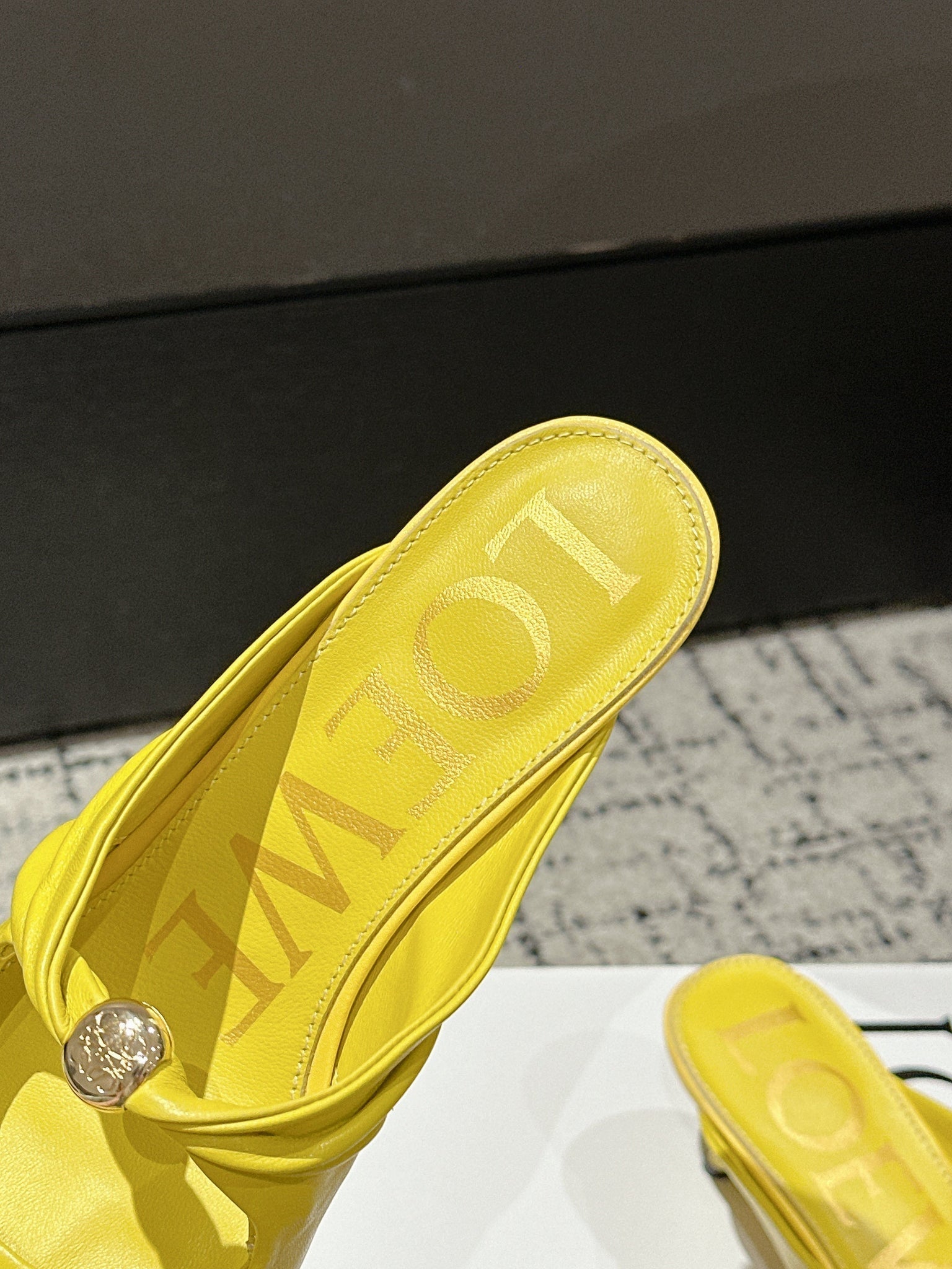 Chloé 26S High-Heeled Mules in Yellow Calfskin